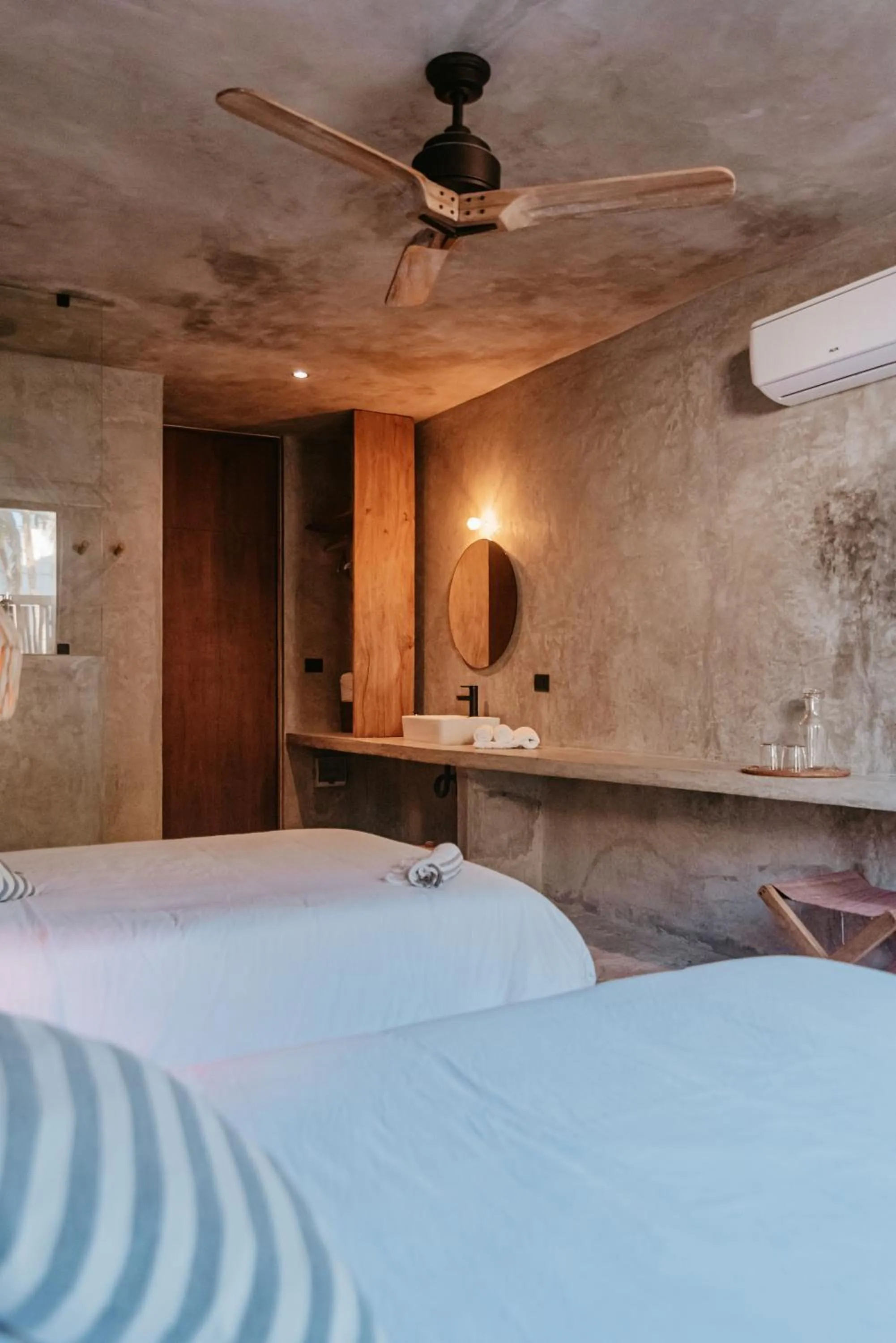 Photo of the whole room, Bed in Dos Mares Barefoot Luxury