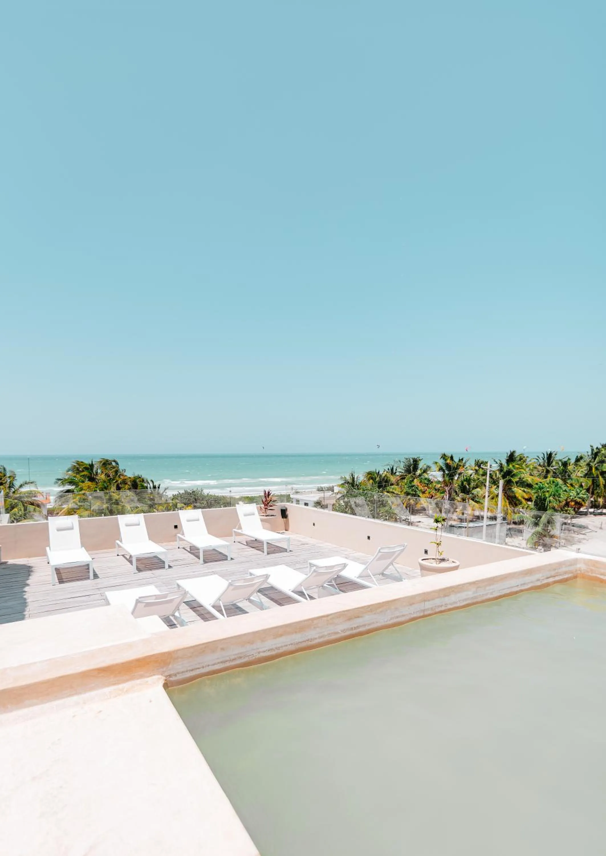 Swimming pool in Dos Mares Barefoot Luxury