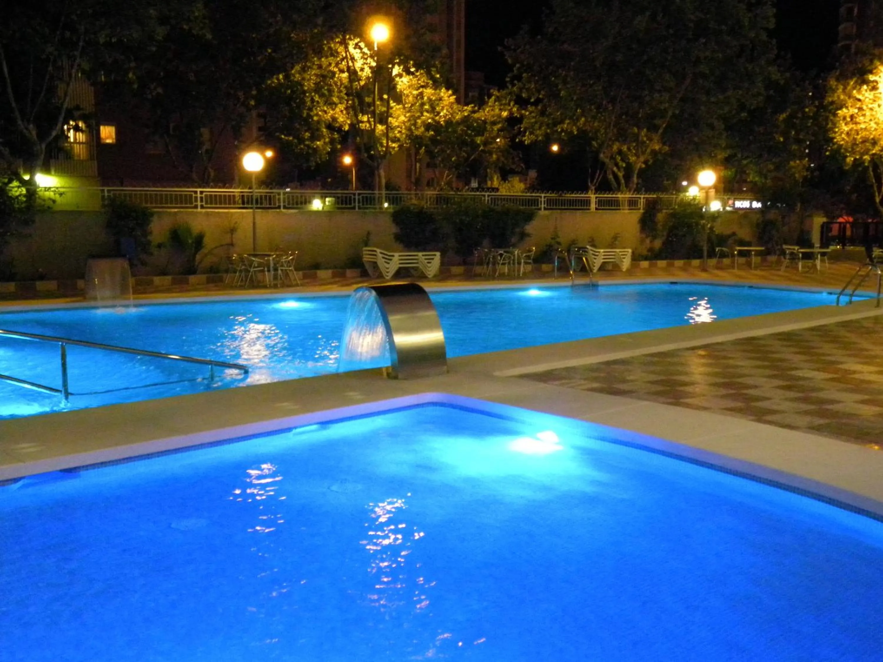 Swimming pool in Hotel Joya
