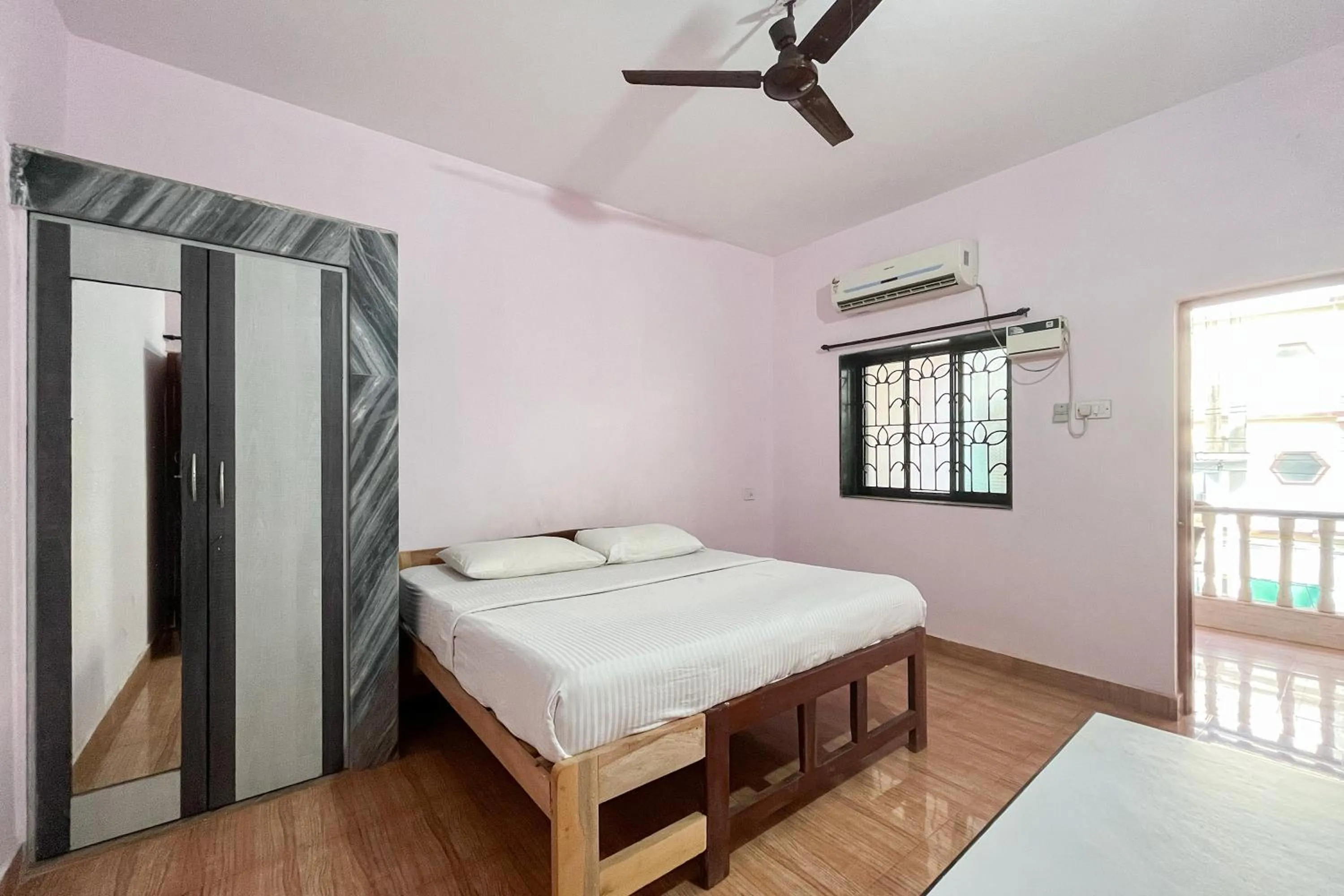 Bed in SPACELAND Mandrem