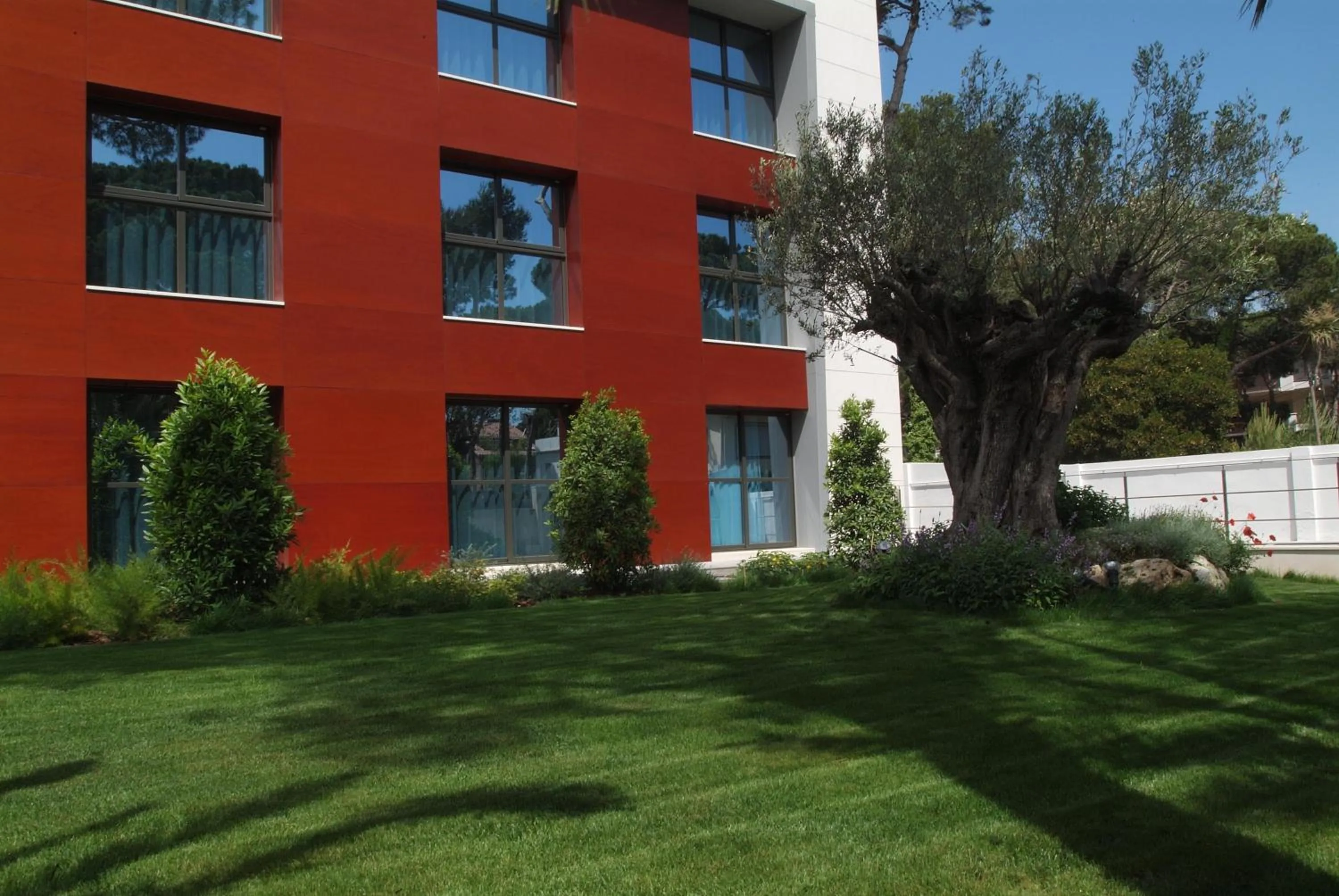 Spring in Apartamentos Royal Marina Gardens