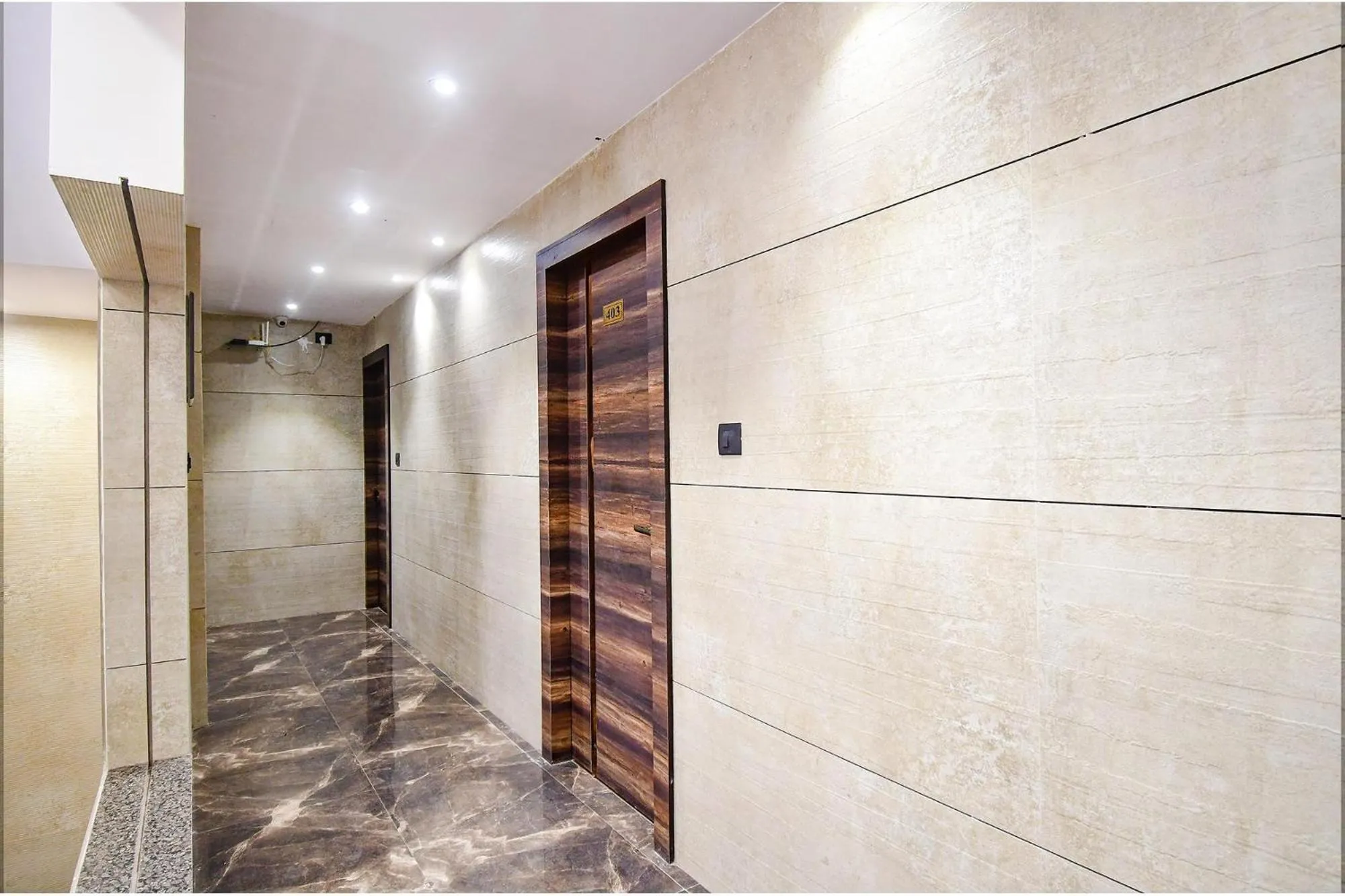 Lobby or reception in FabHotel Prime Jalsa - Nr Axis Mall