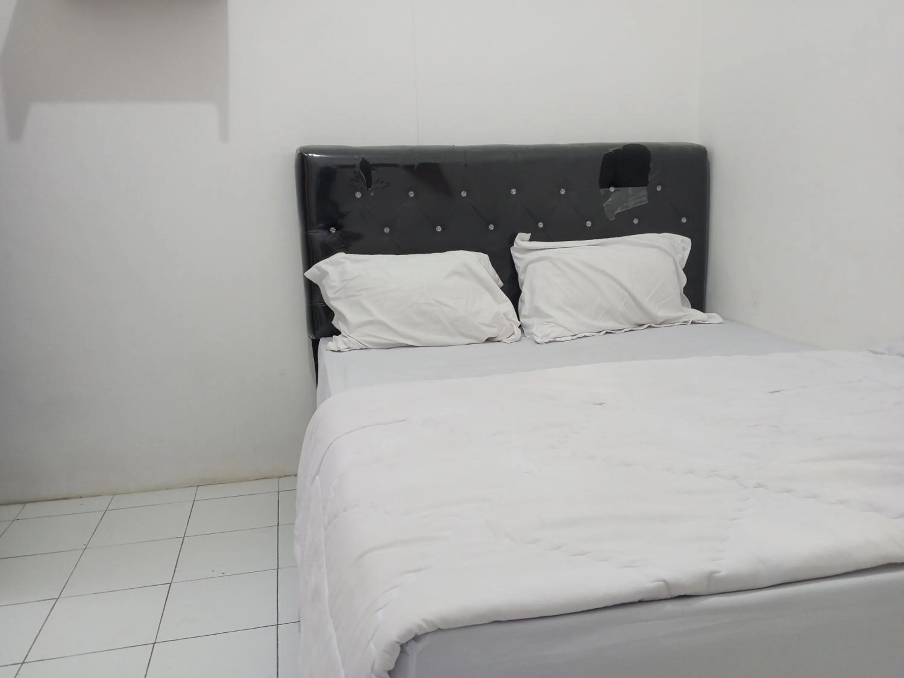 Bedroom, Bed in OYO Life 92543 Ratu Sakti Residence Syariah