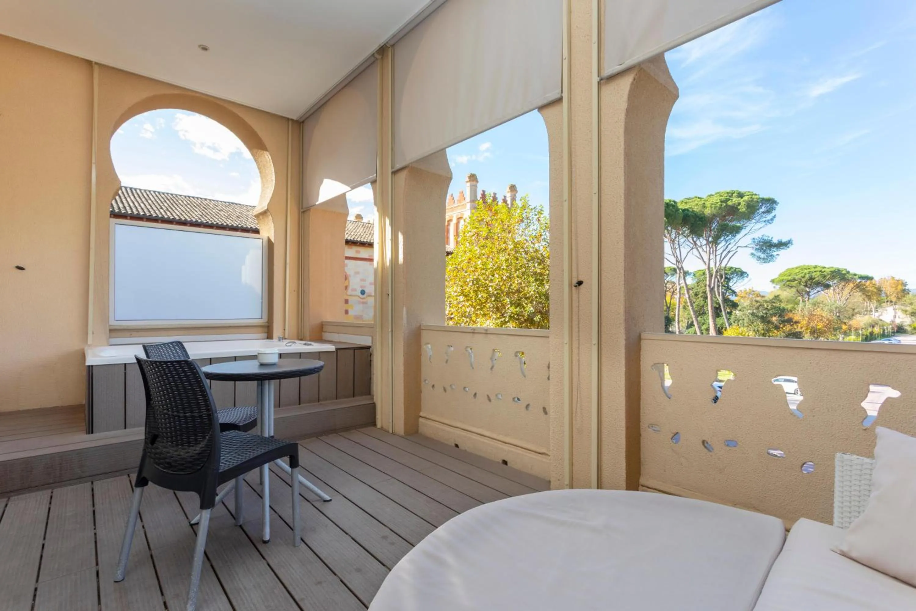 Photo of the whole room in 1881 Hotel Balneario Vichy Catalan