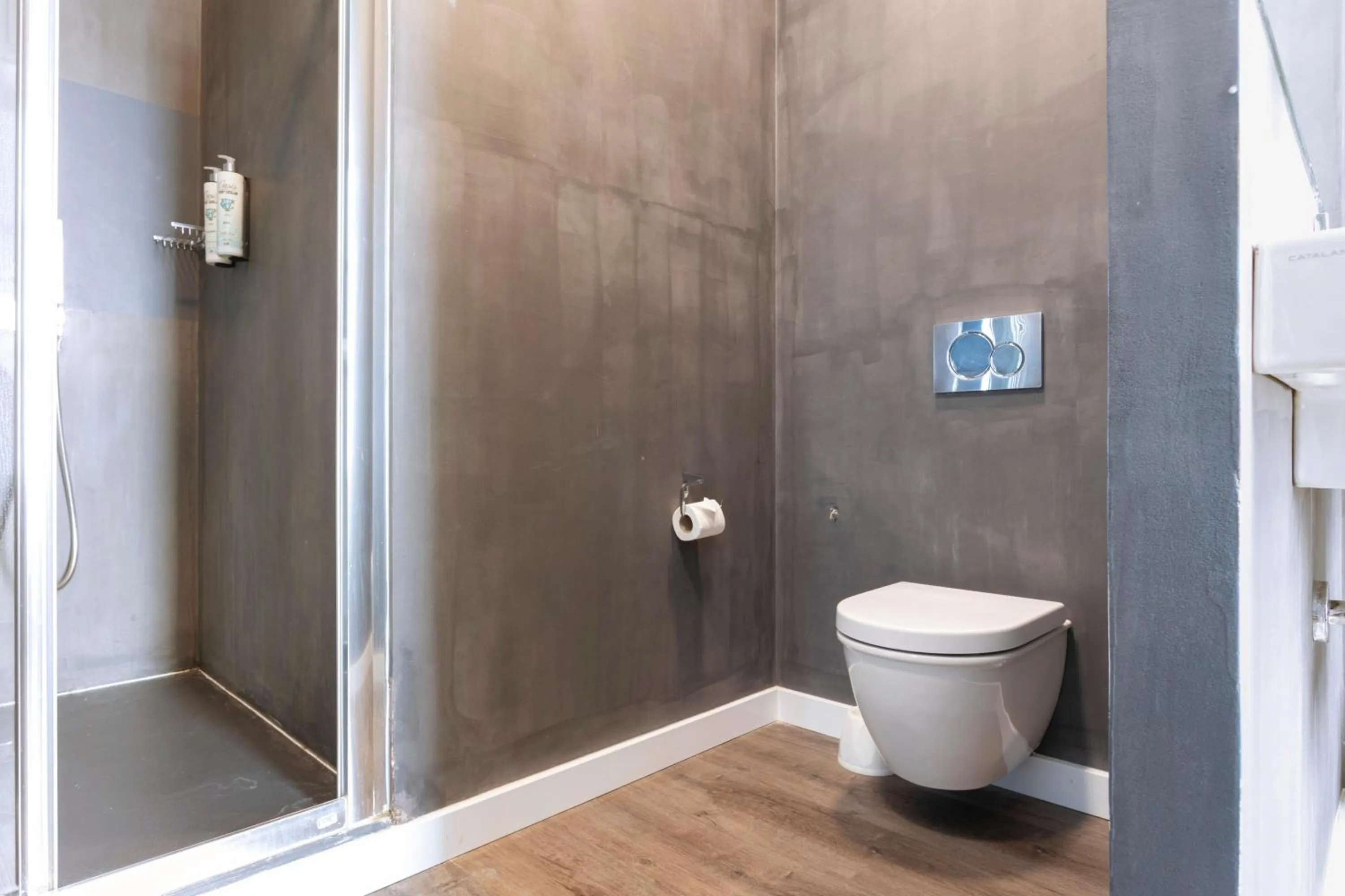 Bathroom in 1881 Hotel Balneario Vichy Catalan