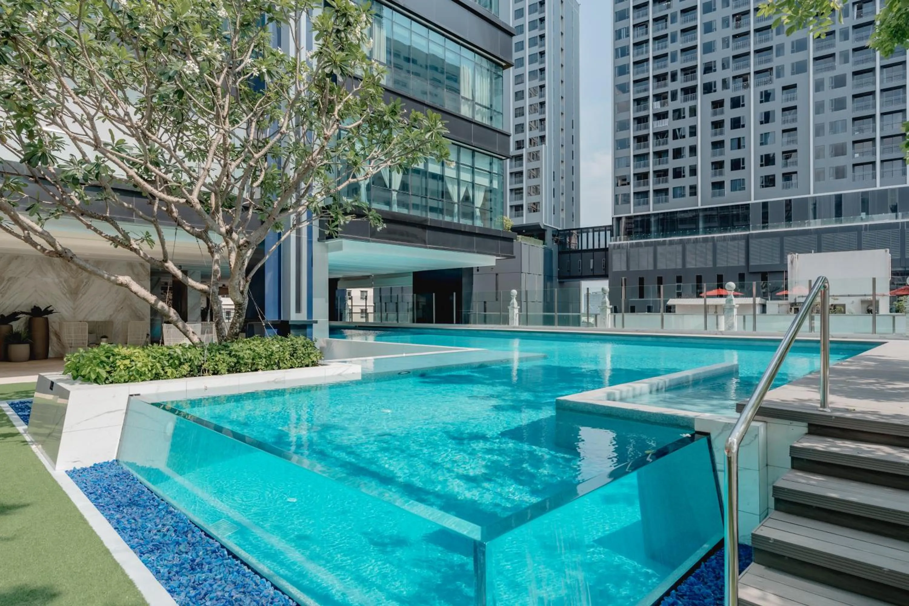 Swimming pool in SILQ Hotel & Residence