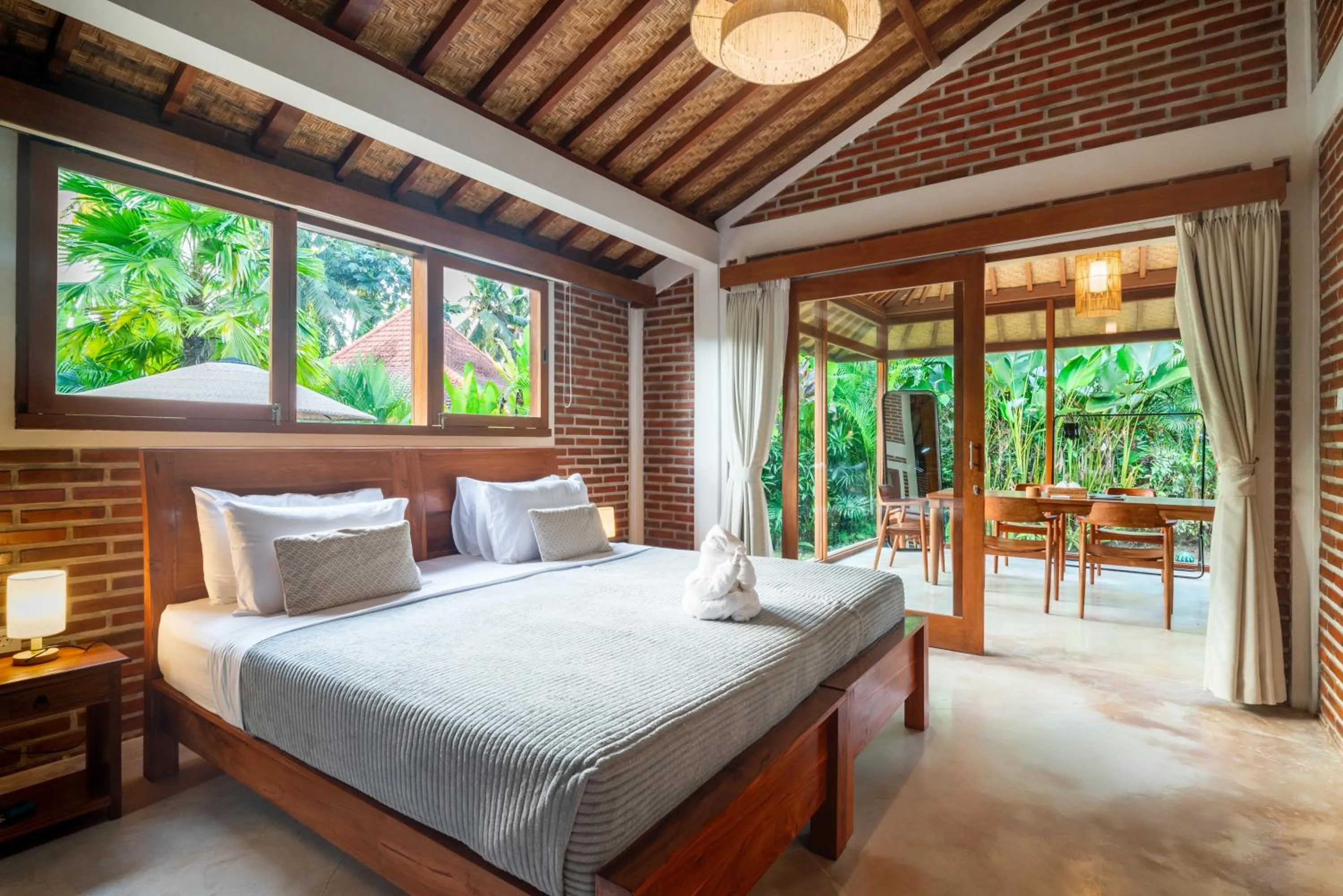 Bed in Kampung Uma Dawa Villas and Spa