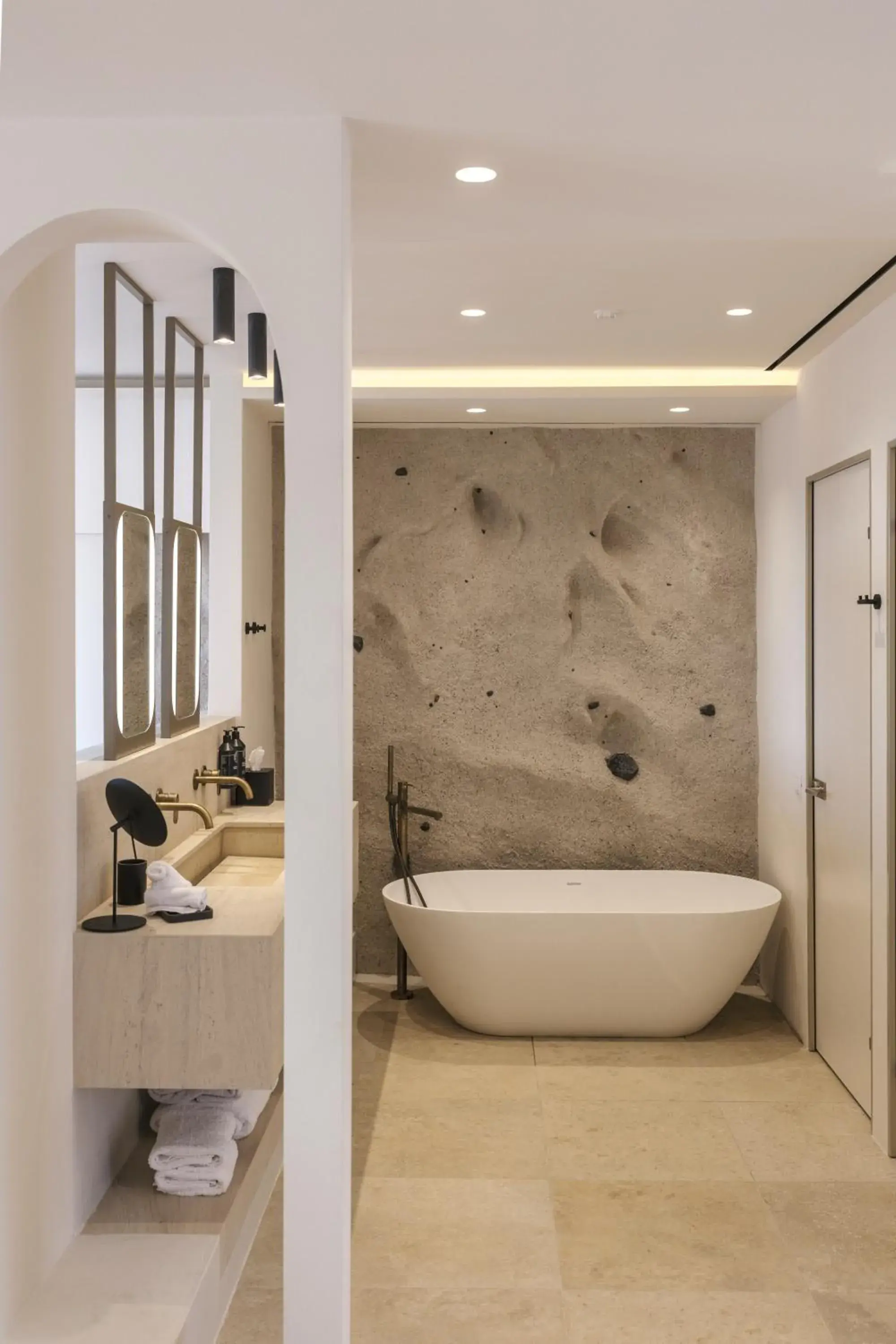 Majestic Sunset & Sea View Suite with Pool & Jacuzzi in Santo Mine Oia Suites Majestic Sunset & Sea View Suite with Pool & Jacuzzi in Santo Mine Oia Suites