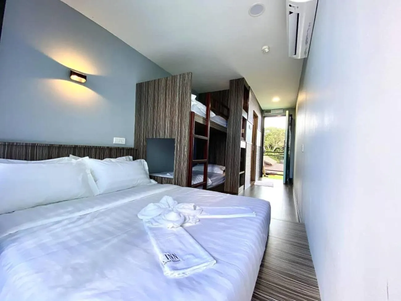 Bedroom, Bed in Boxinn The Kontena Home