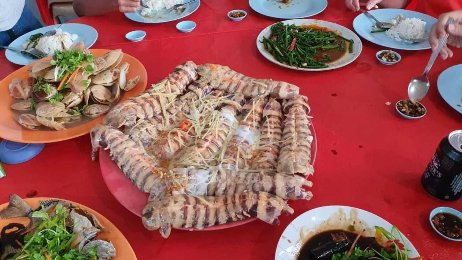 Restaurant/places to eat in Boxinn The Kontena Home