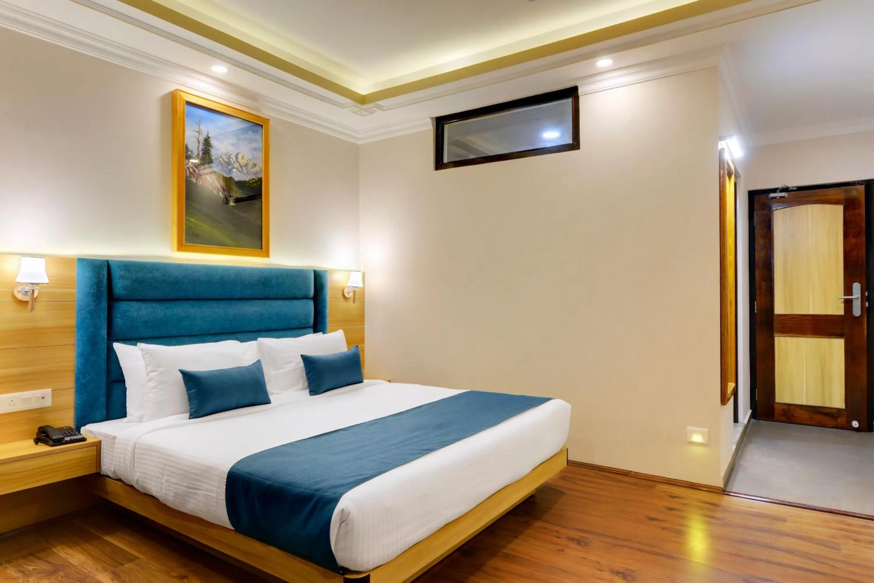 Bed in Yashshree Sikkim Blossom 600 Meters from MG Marg