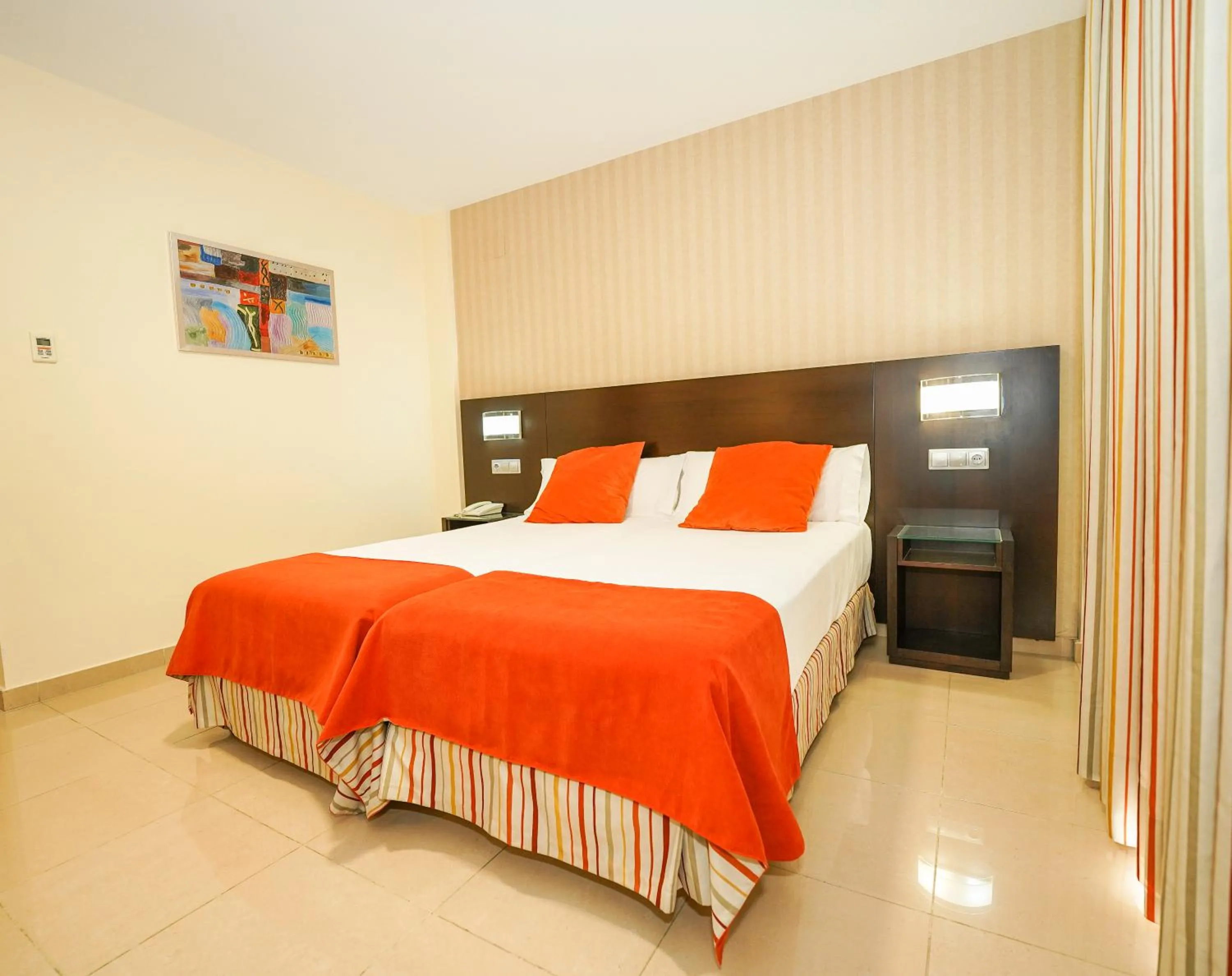 Area and facilities, Bed in Hotel Pradillo Conil