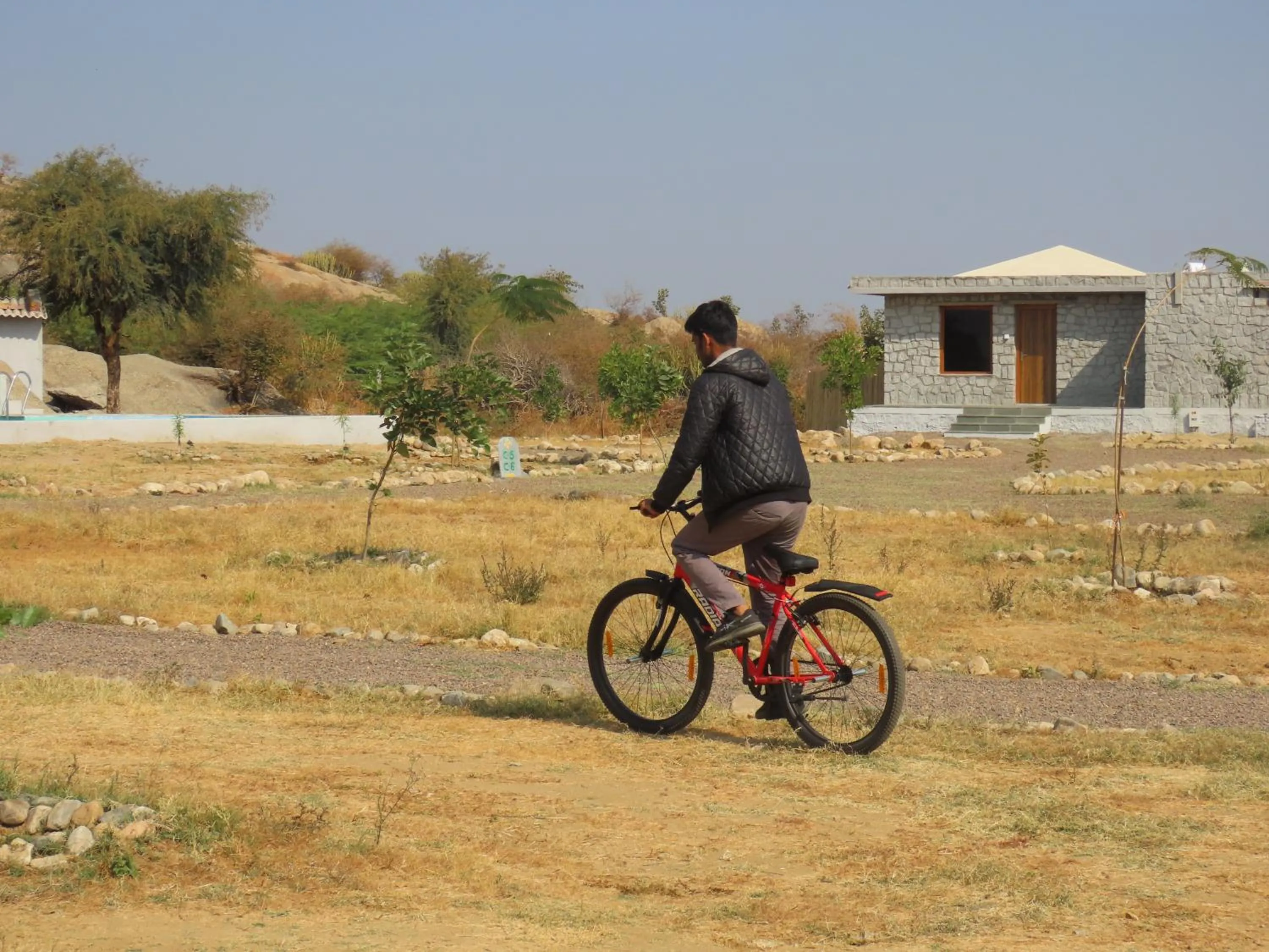 Cycling in Clarks Safari Jawai