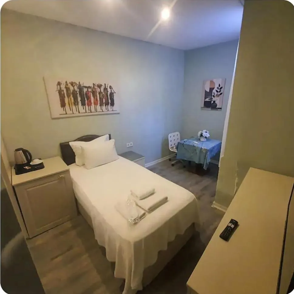 Bedroom, Bed in st945 Palas Otel