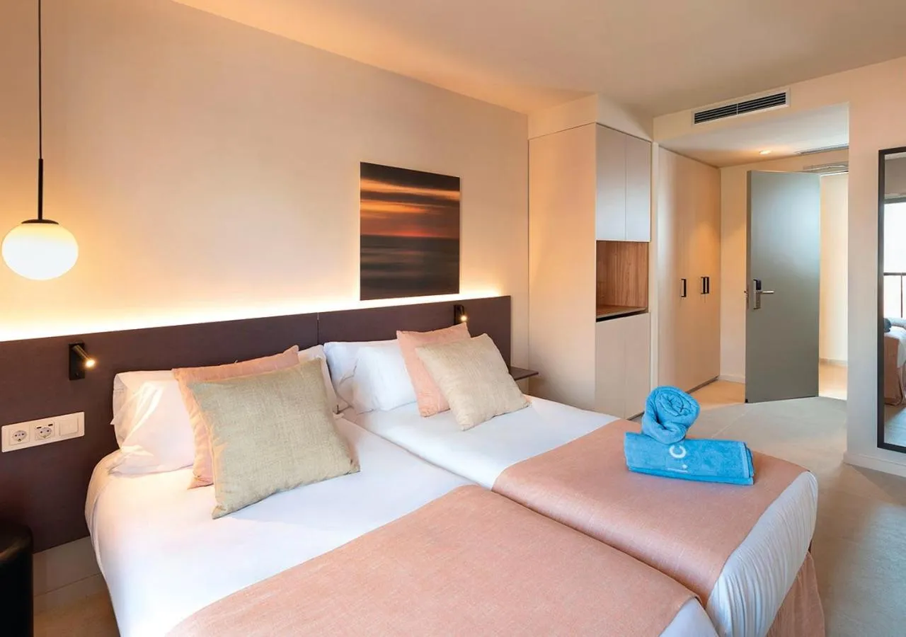 Photo of the whole room, Bed in AQUA Hotel Promenade & Spa 4Sup