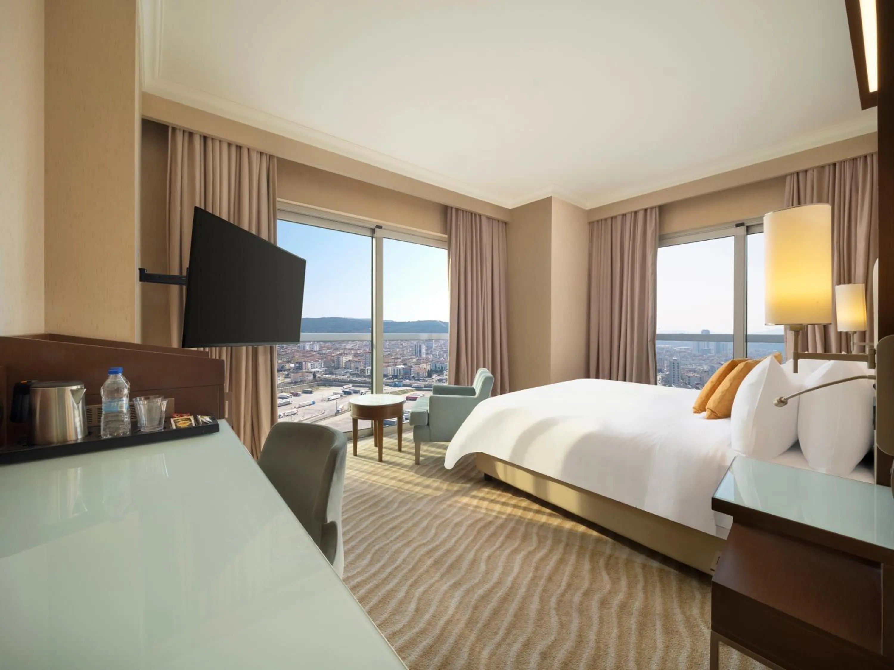 Bedroom, Bed in Selectum City Ataşehir