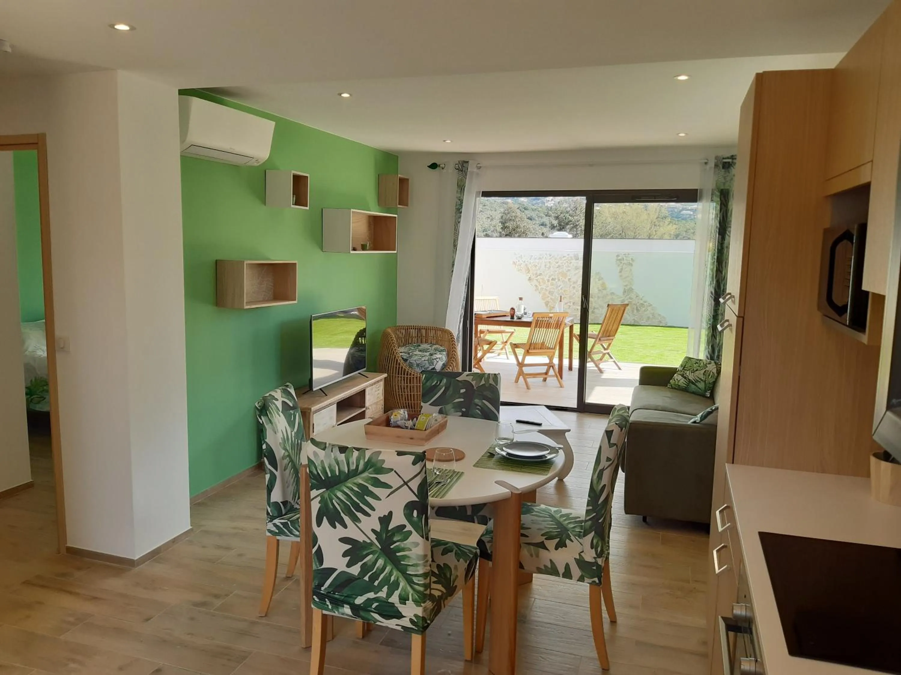 Dining area in Domaine de Pacciolello - Porticcio