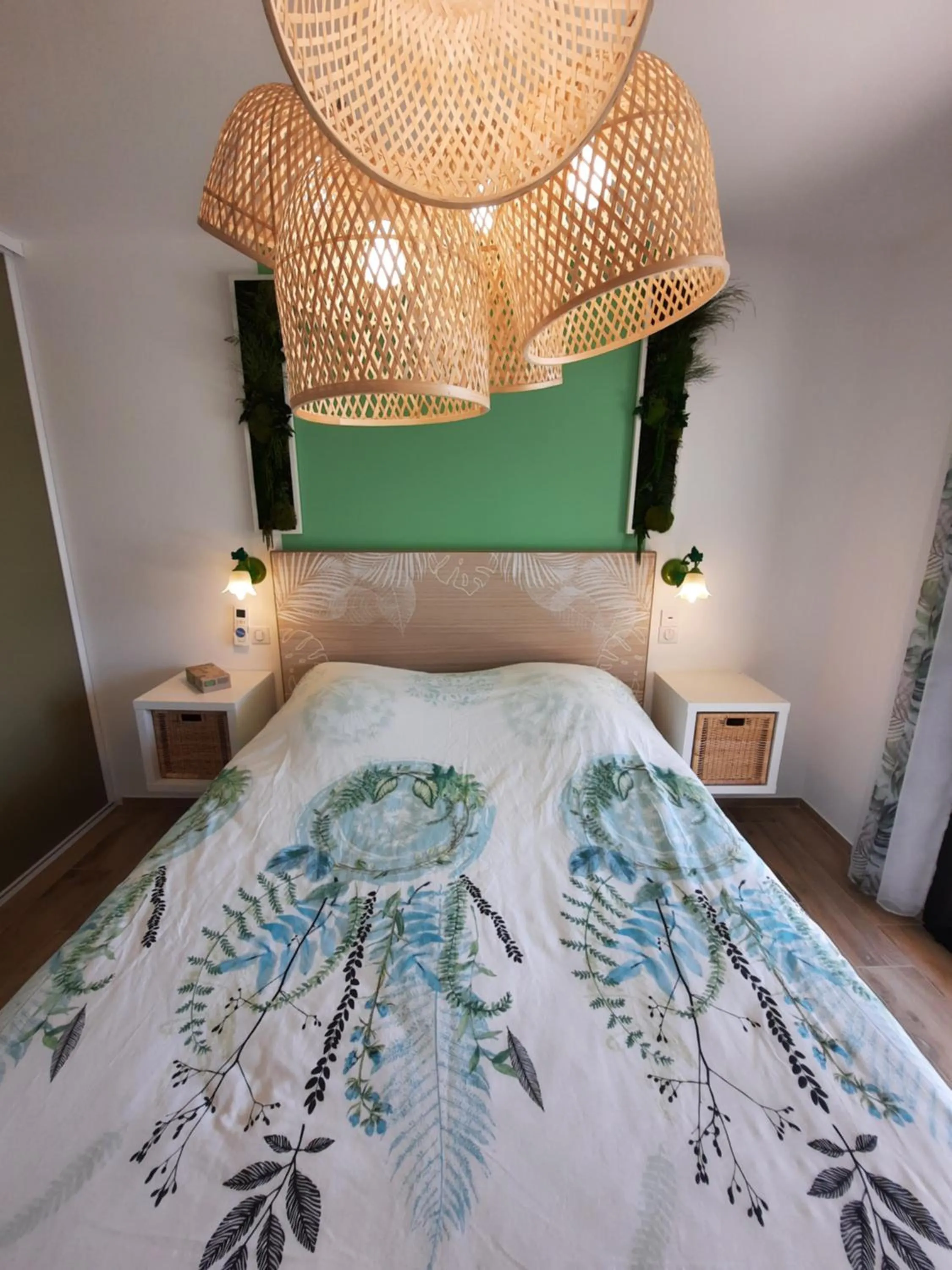 Bedroom, Bed in Domaine de Pacciolello - Porticcio