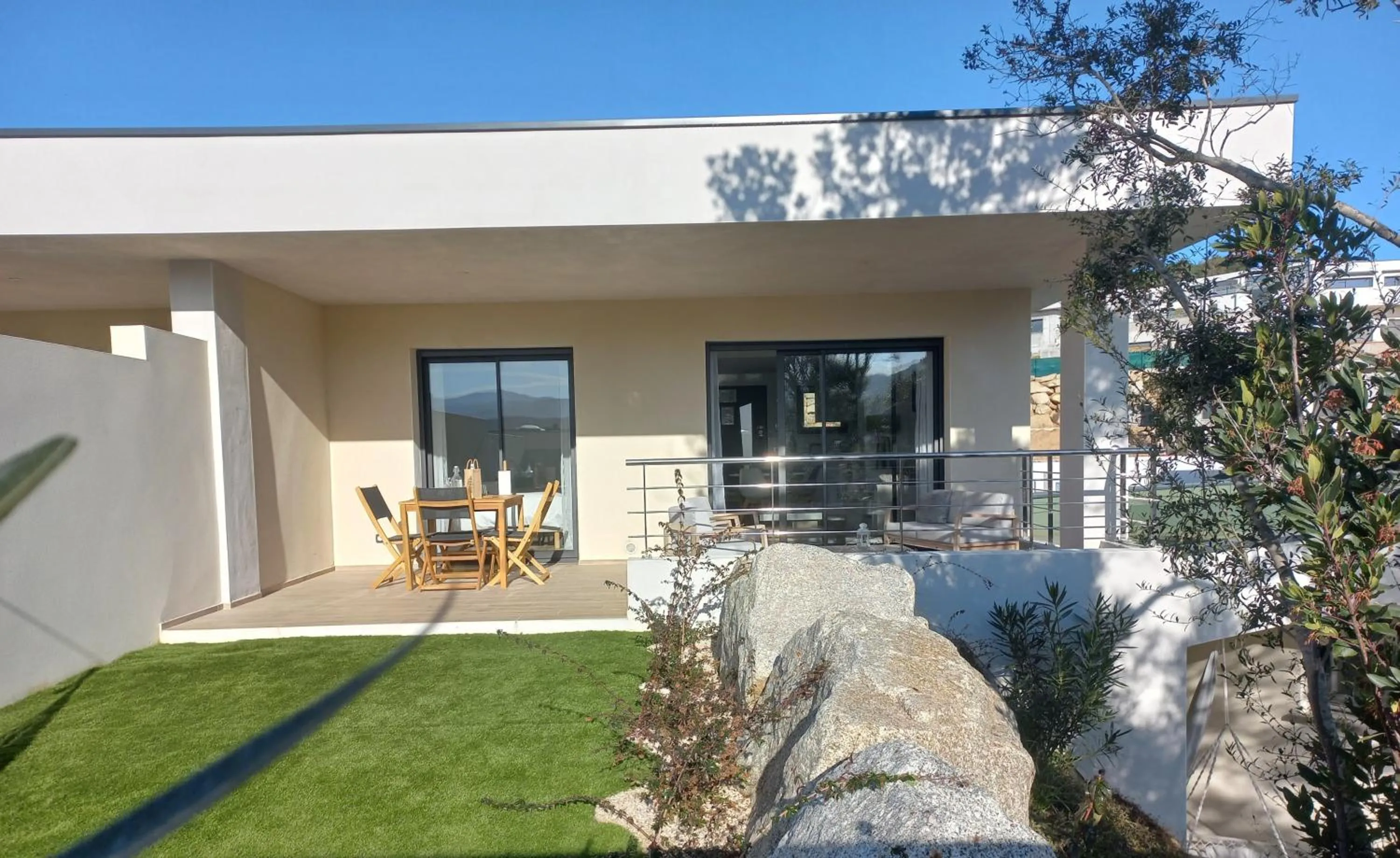 Garden in Domaine de Pacciolello - Porticcio