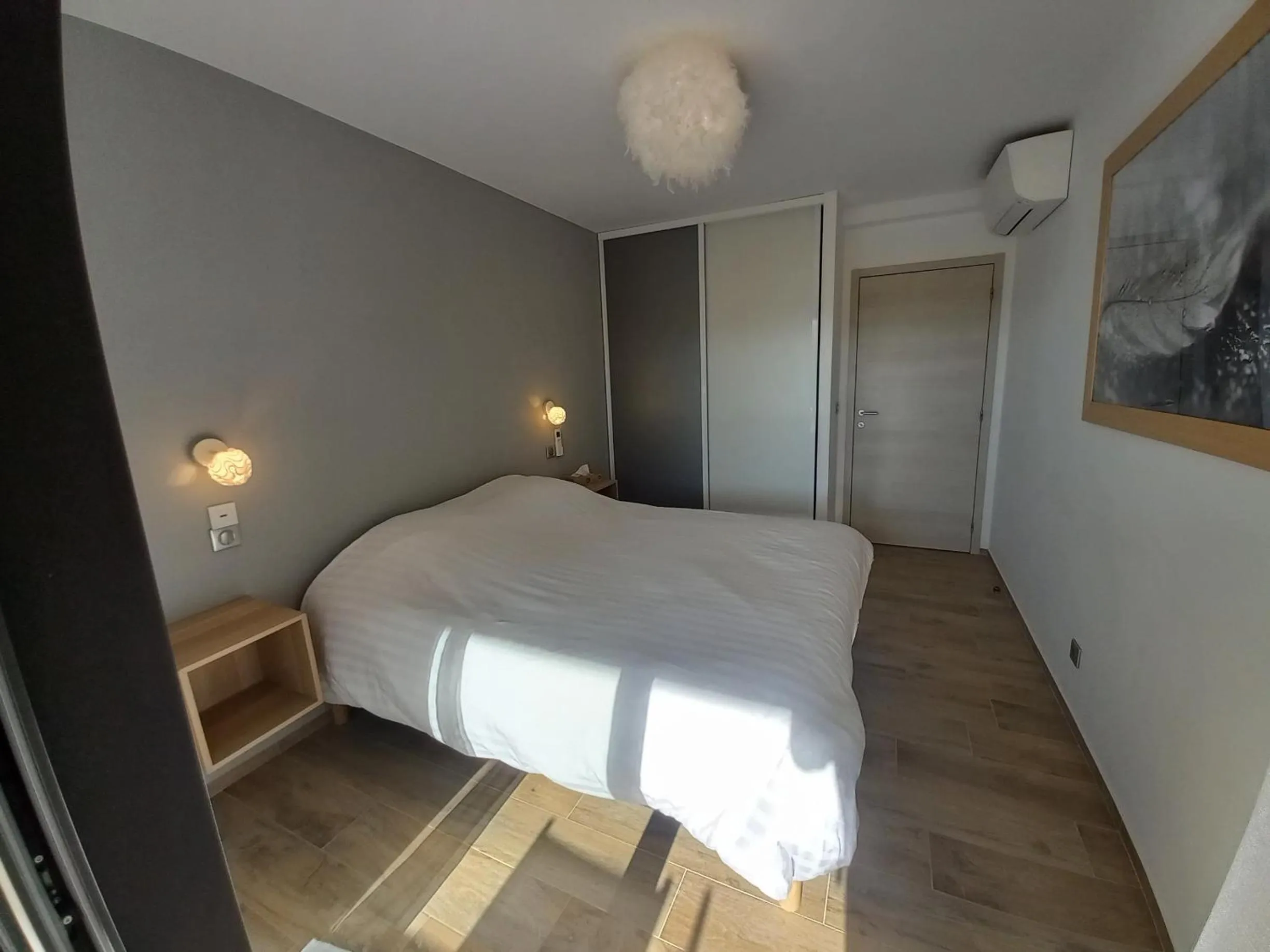 Bedroom, Bed in Domaine de Pacciolello - Porticcio