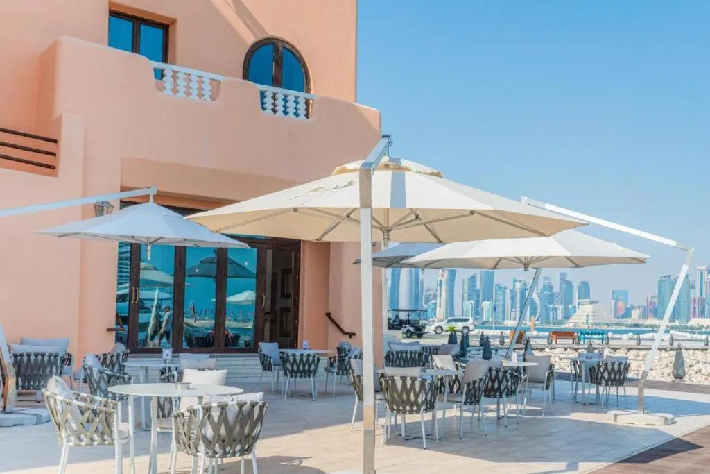 Restaurant/places to eat in Mina Hotel and Residences By The Torch