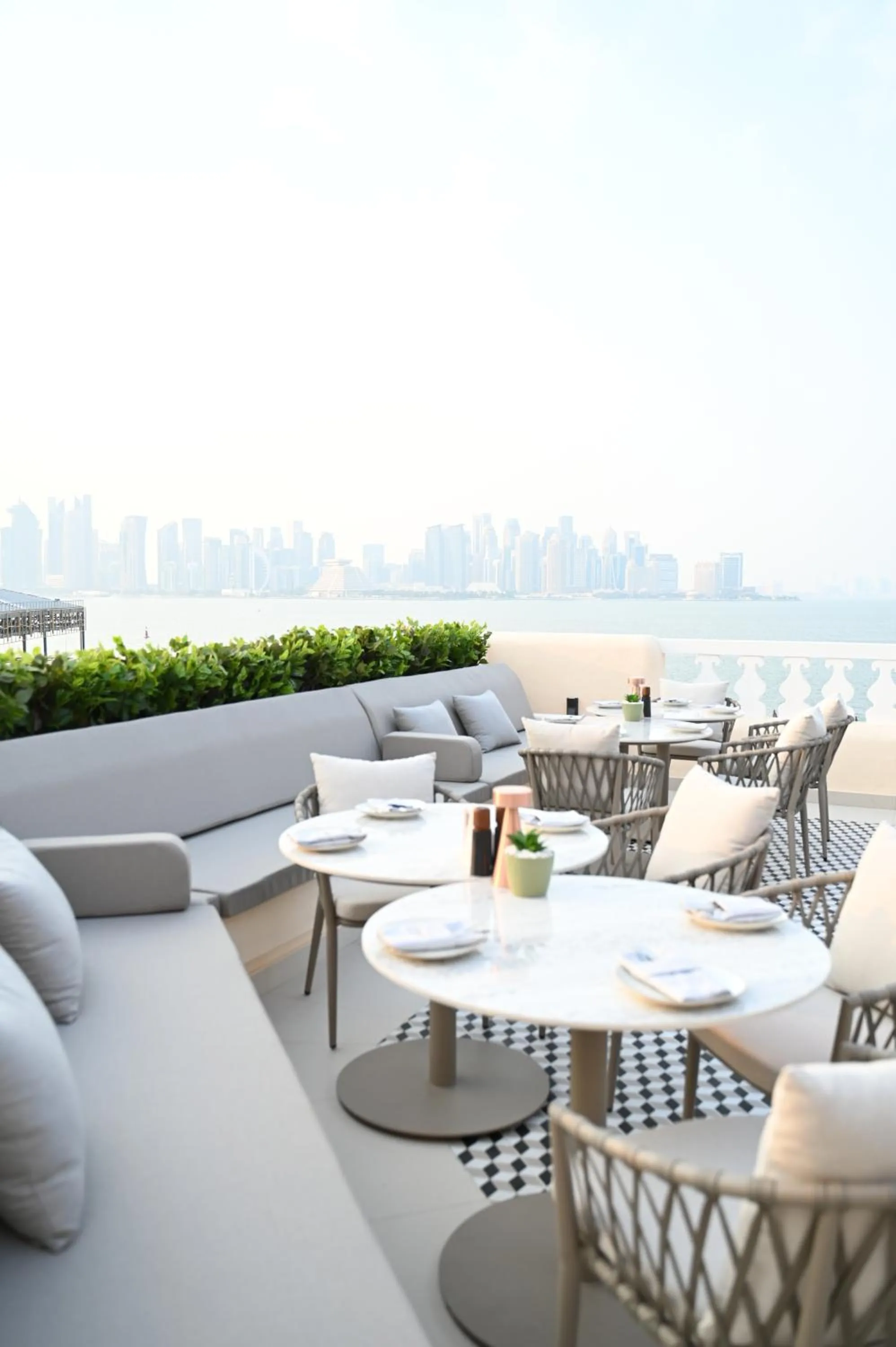 Restaurant/places to eat in Mina Hotel and Residences By The Torch