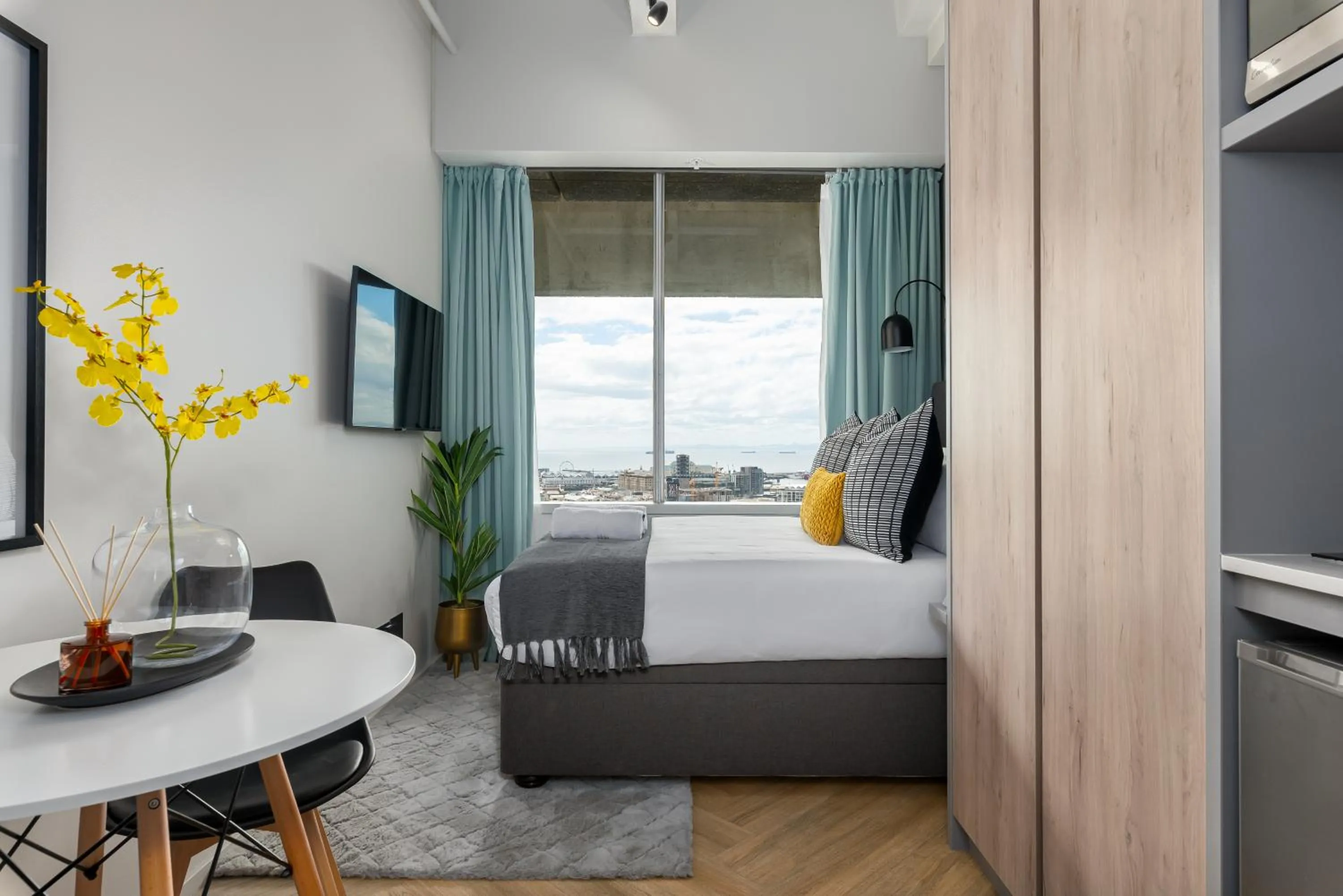 Bed in One Thibault Luxury Apartments