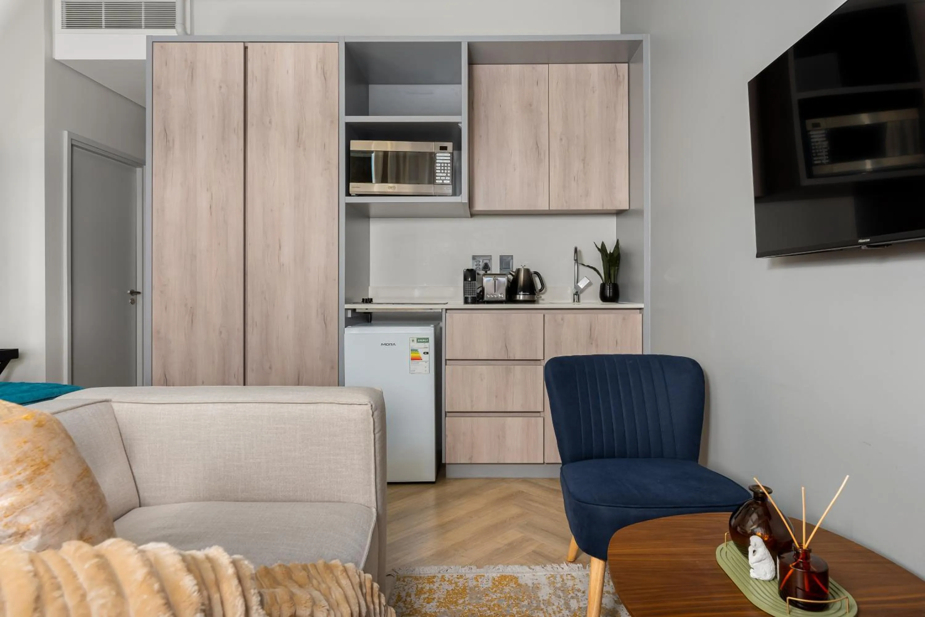 One Thibault Luxury Apartments