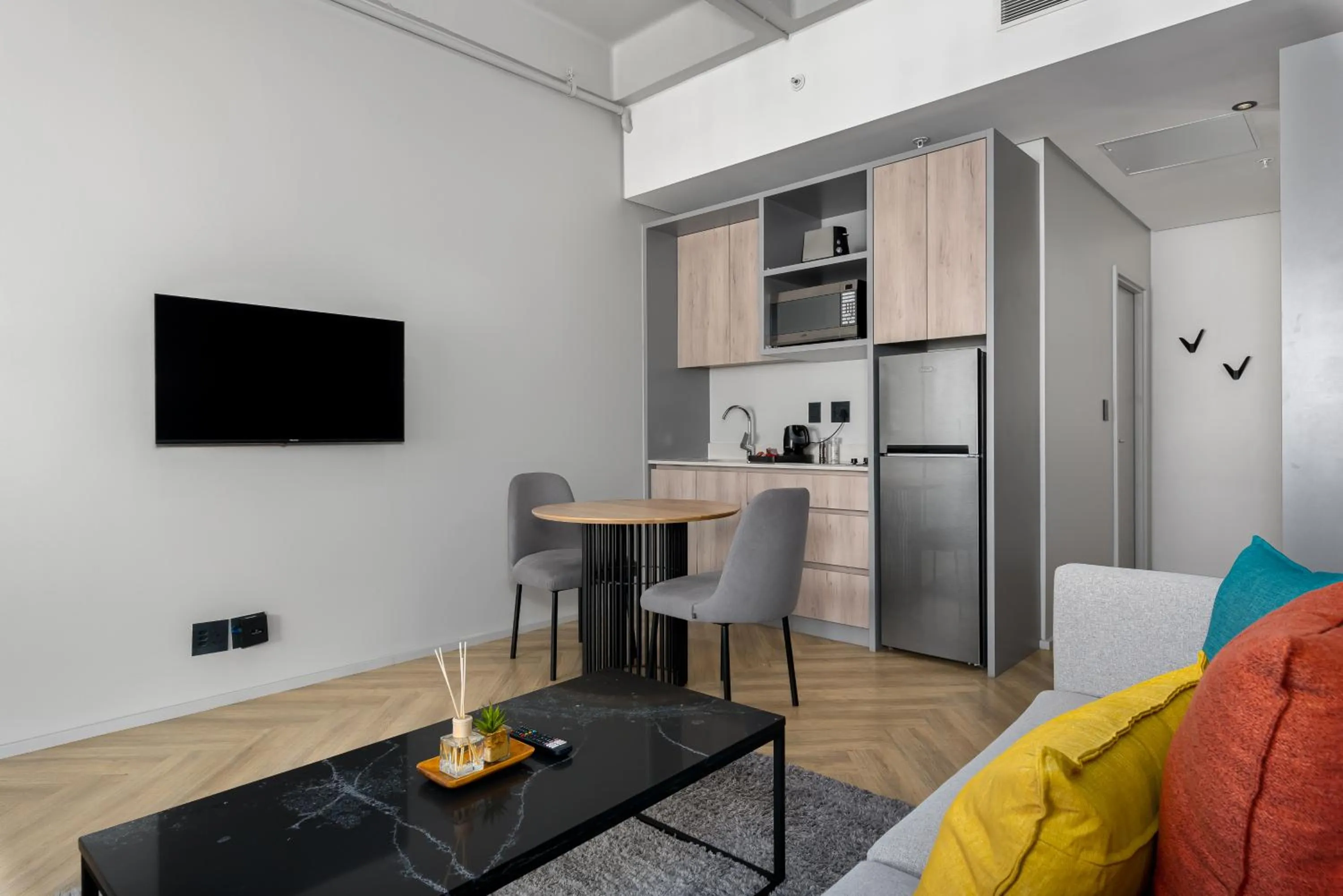 One Thibault Luxury Apartments