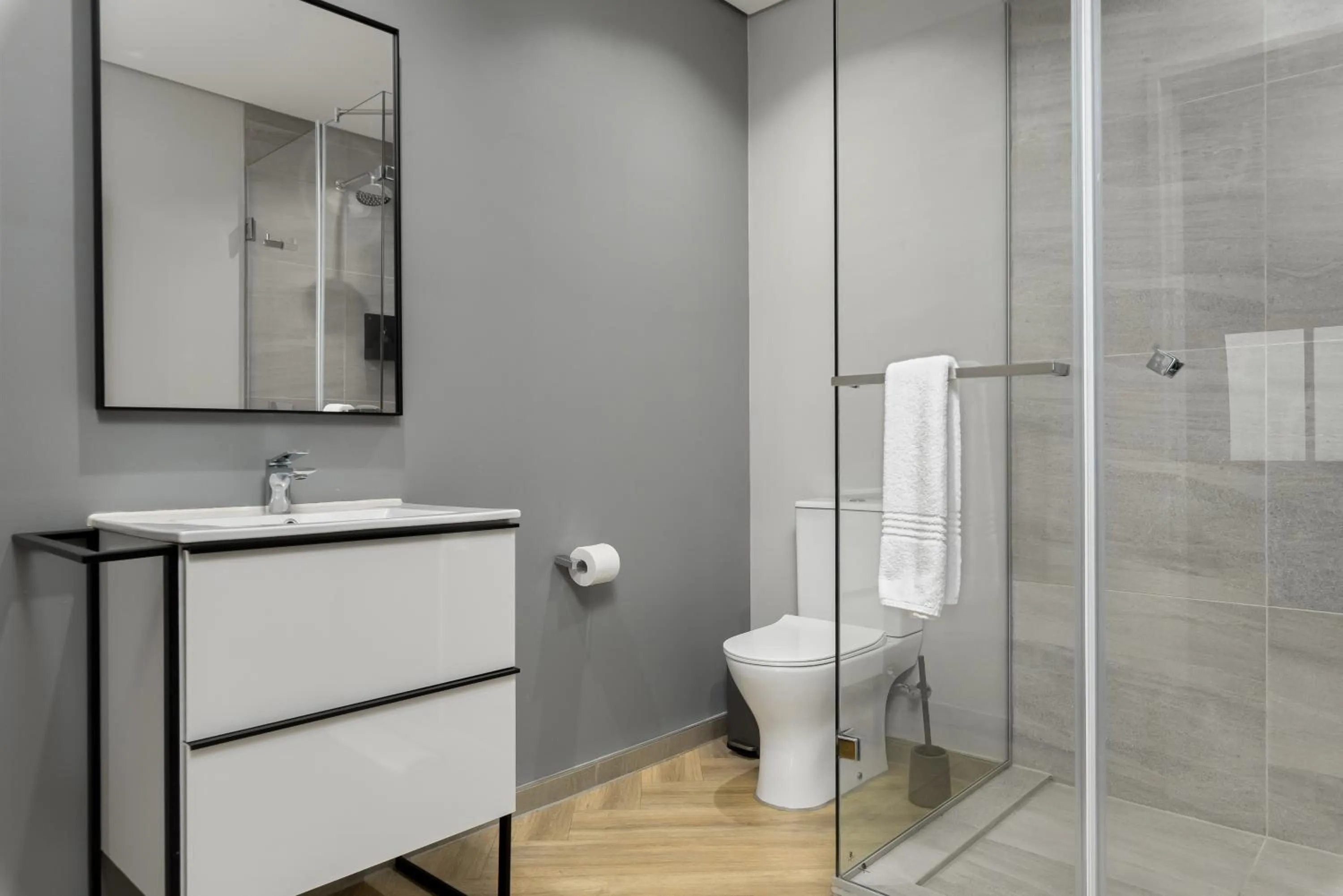 One Thibault Luxury Apartments