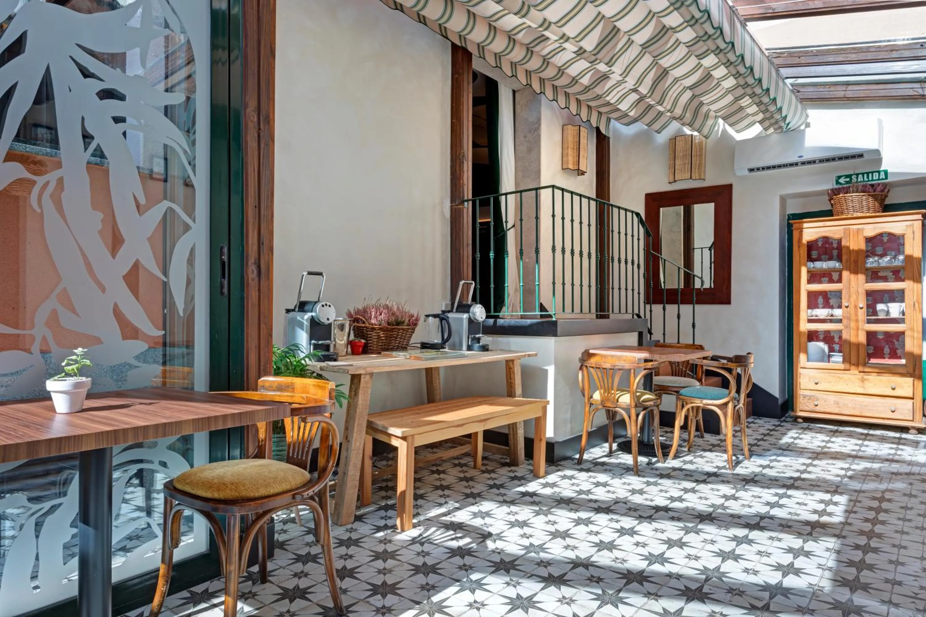 Seating area in Hospedium Hotel La Farm