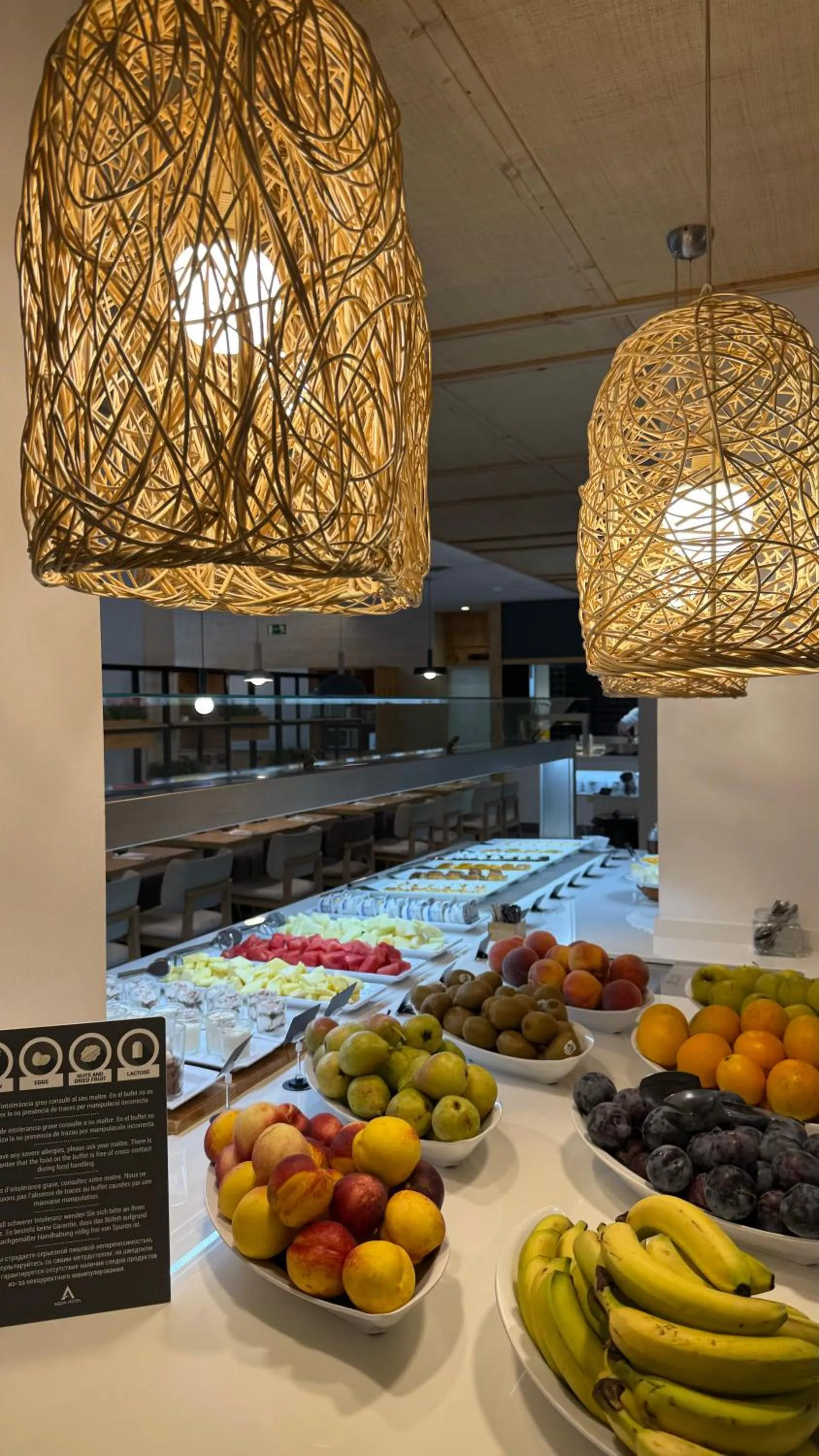 Restaurant/places to eat in AQUA Hotel Bertran Park