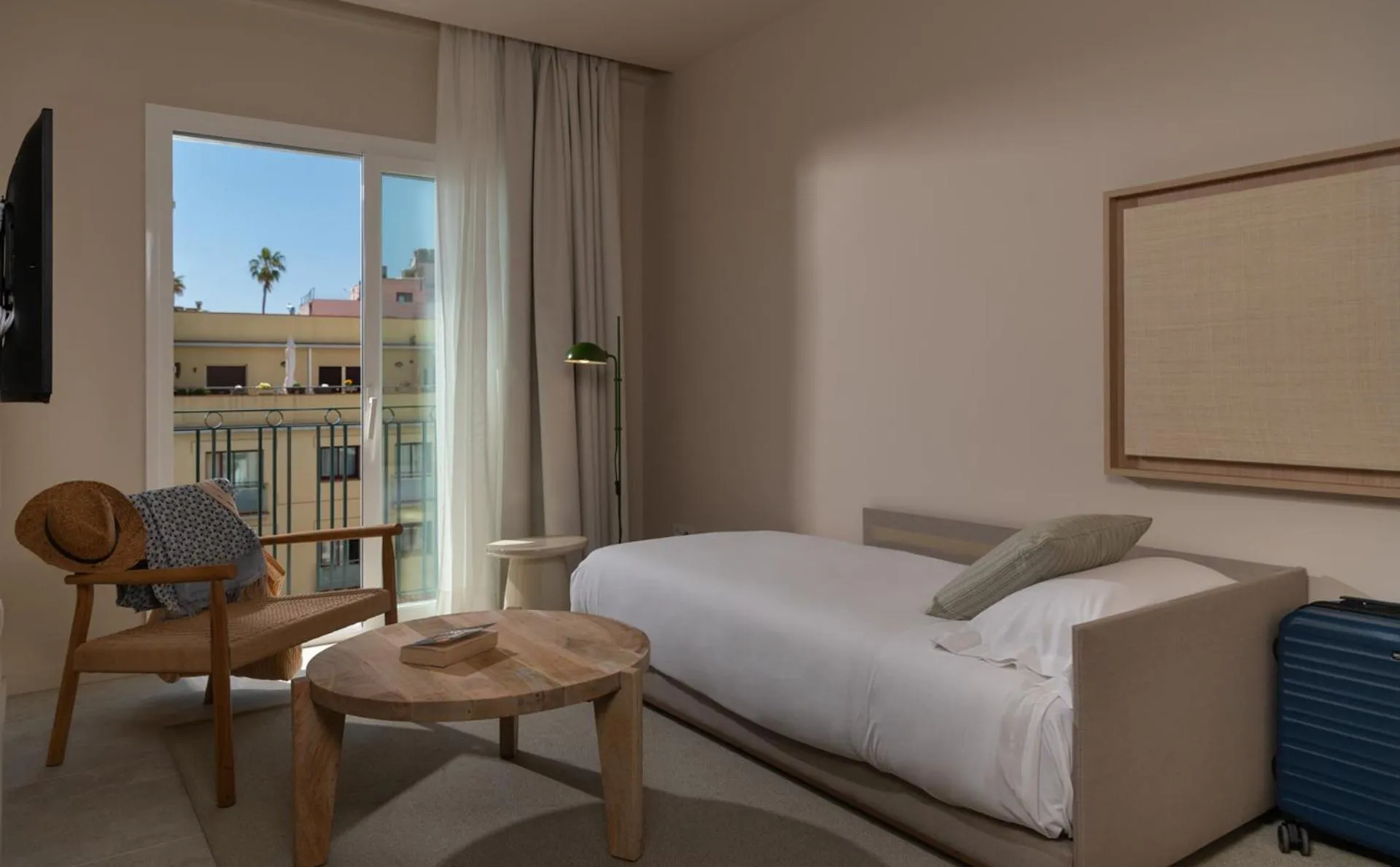 Bed in AQUA Hotel Bertran Park