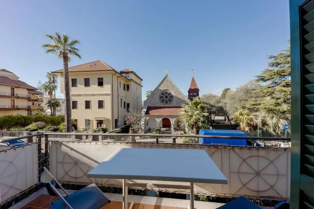 Victoria Hall Bordighera - 2 bedroom apartment - Parking Victoria Hall Bordighera - 2 bedroom apartment - Parking