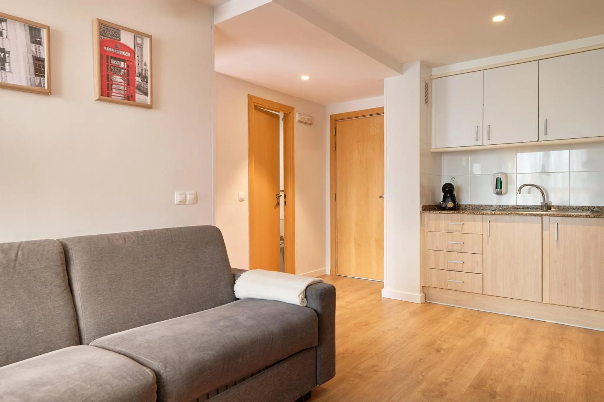 Kitchen or kitchenette in Valenciaflats Ciudad de las Ciencias