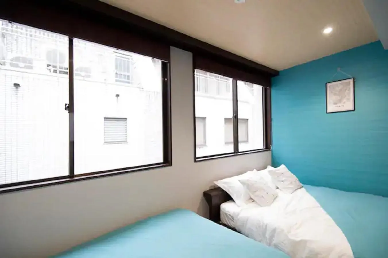 Bed in akihabara marutomo hotel