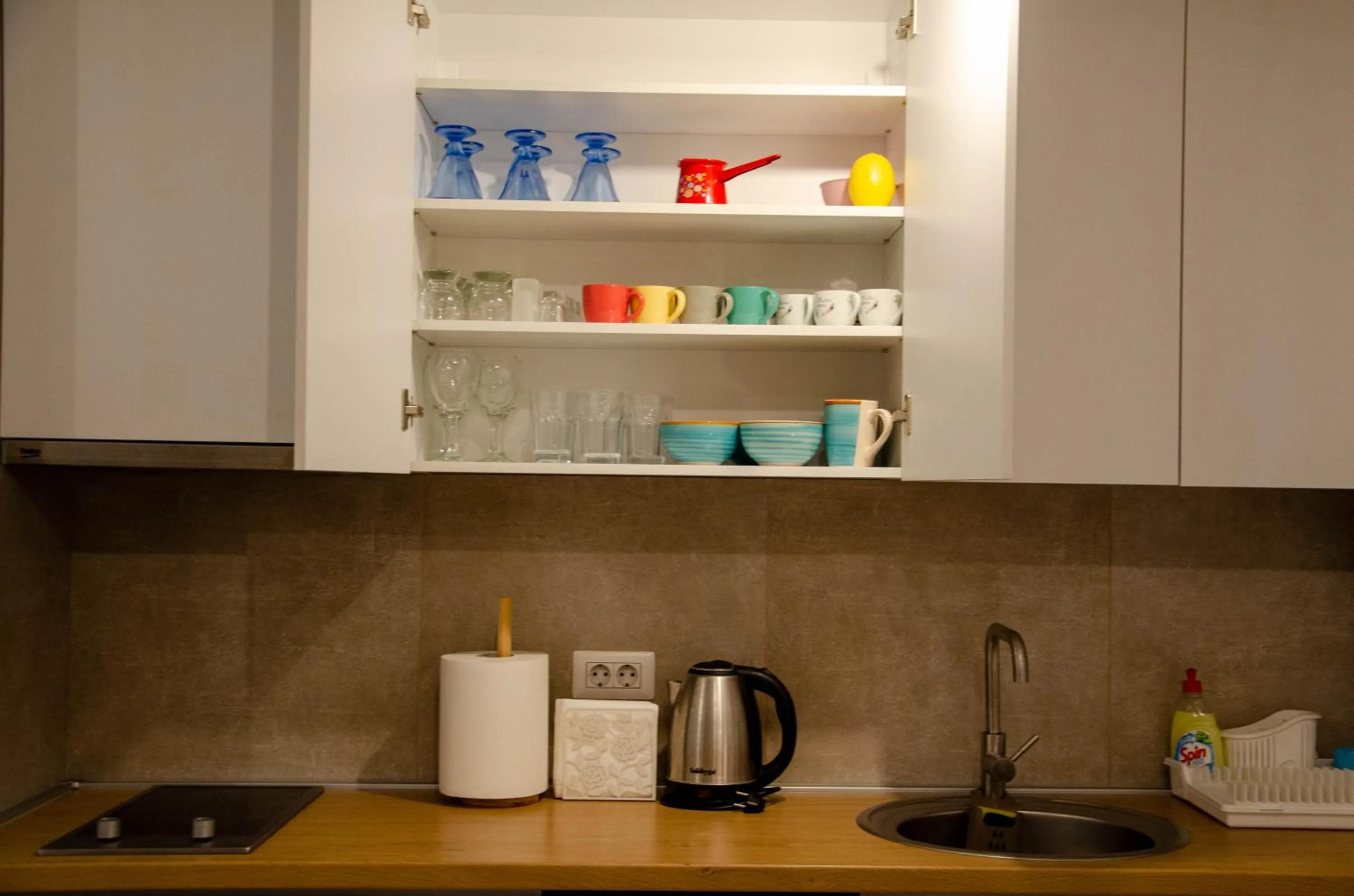 Kitchen or kitchenette in Modern Rajcikk Apartment nearby downtown & Vardar river