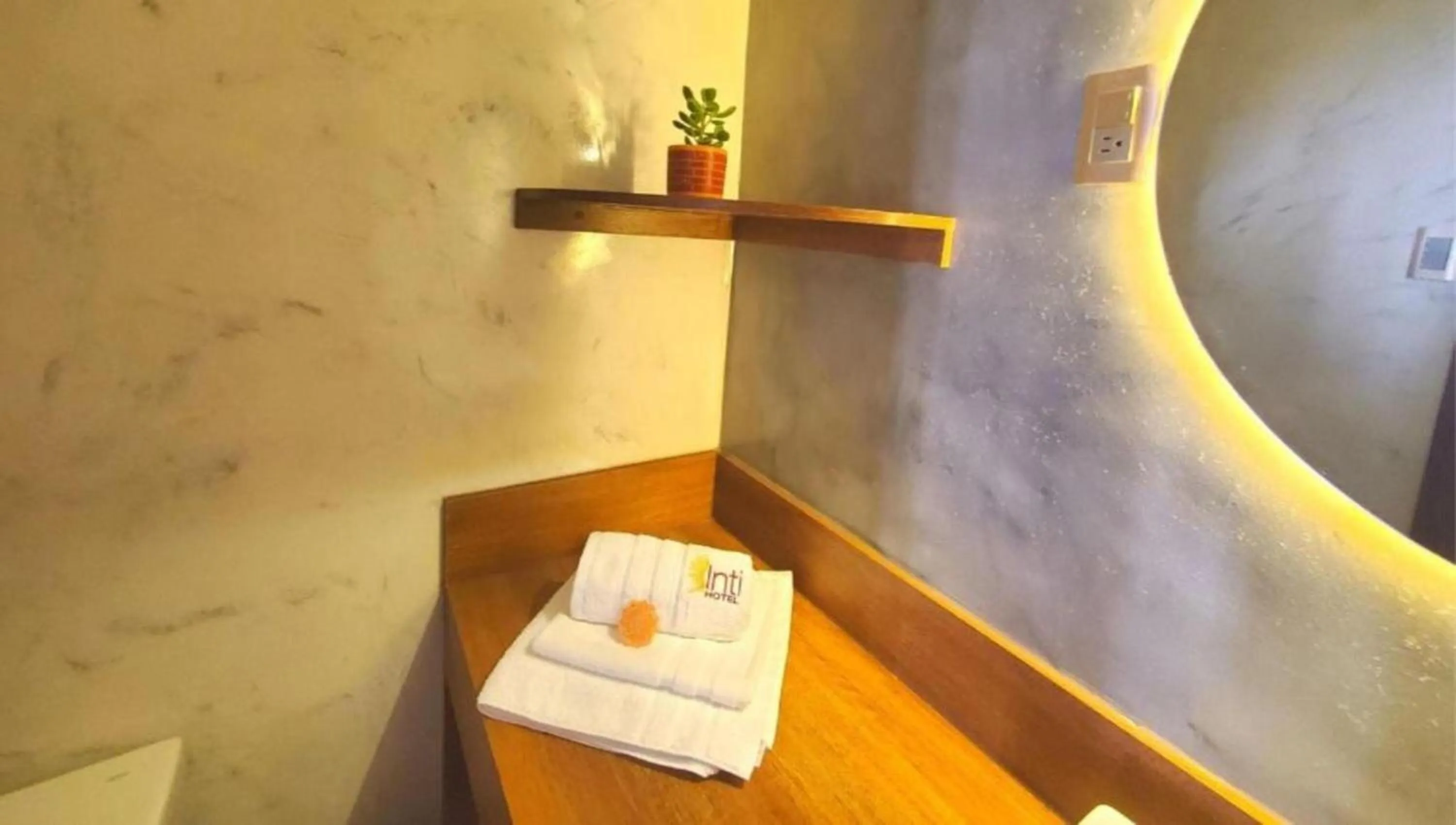 towels in Hotel Inti Quito