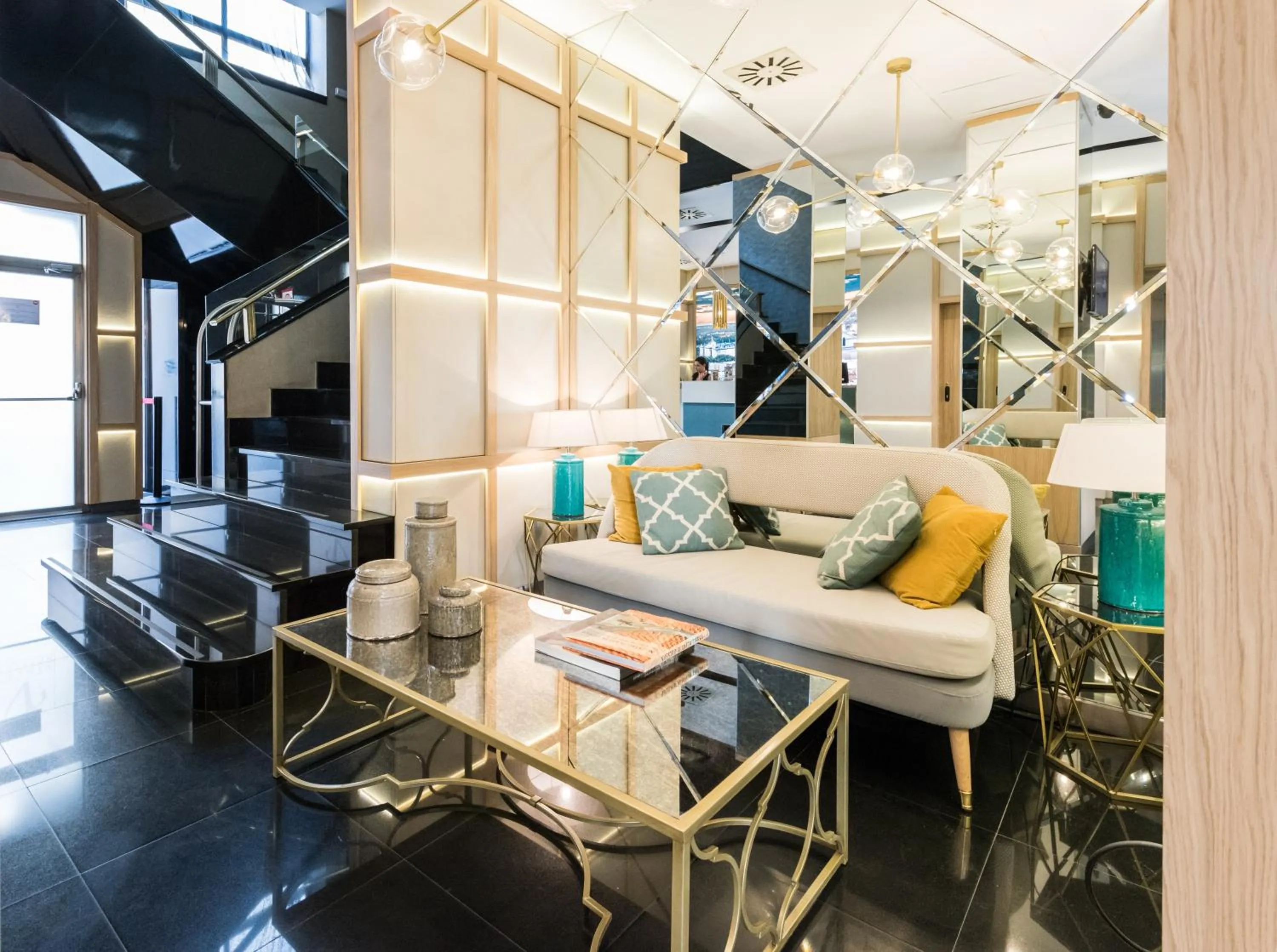 Lobby or reception in Vincci Capitol