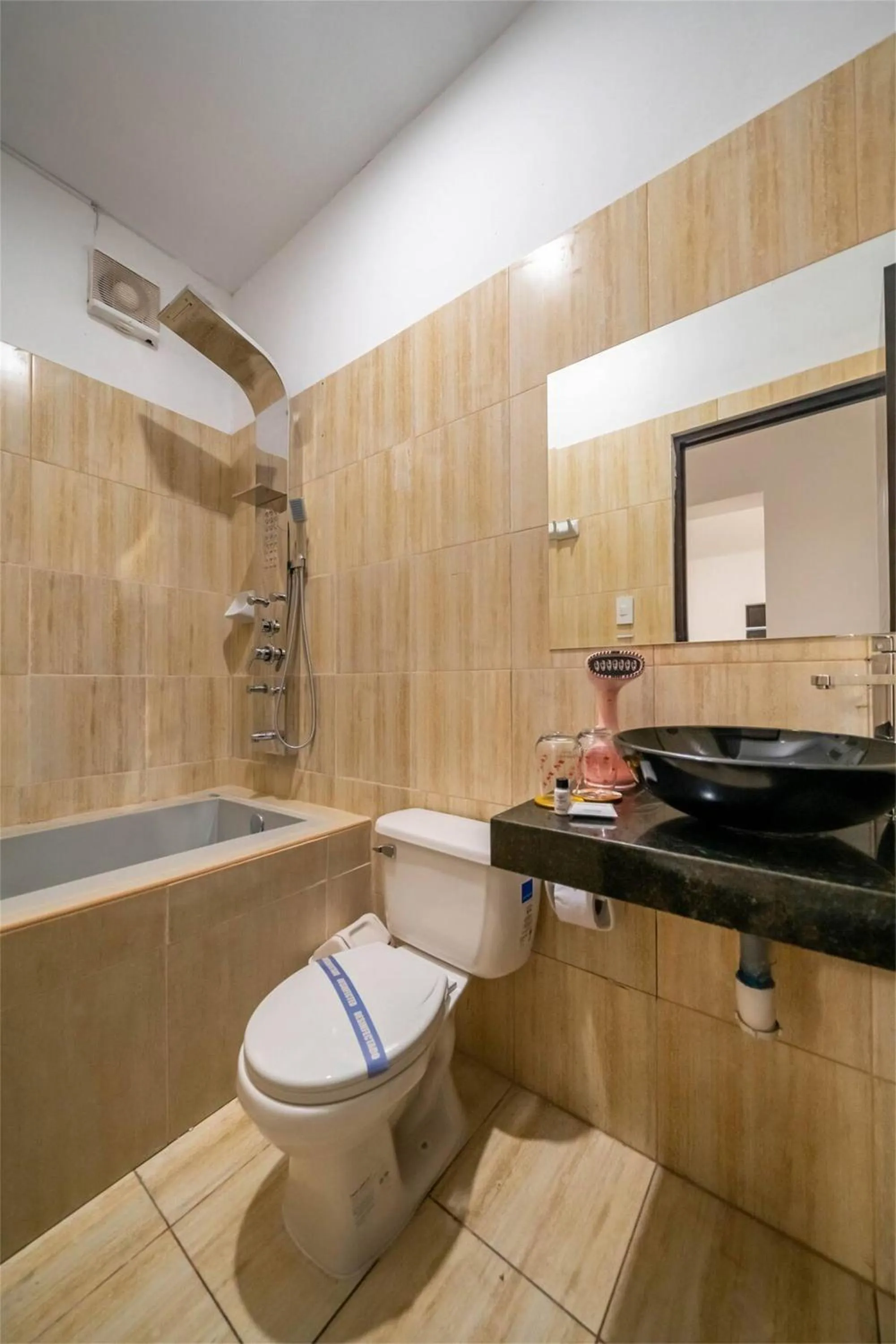 Shower in Manantial Hostal No.004