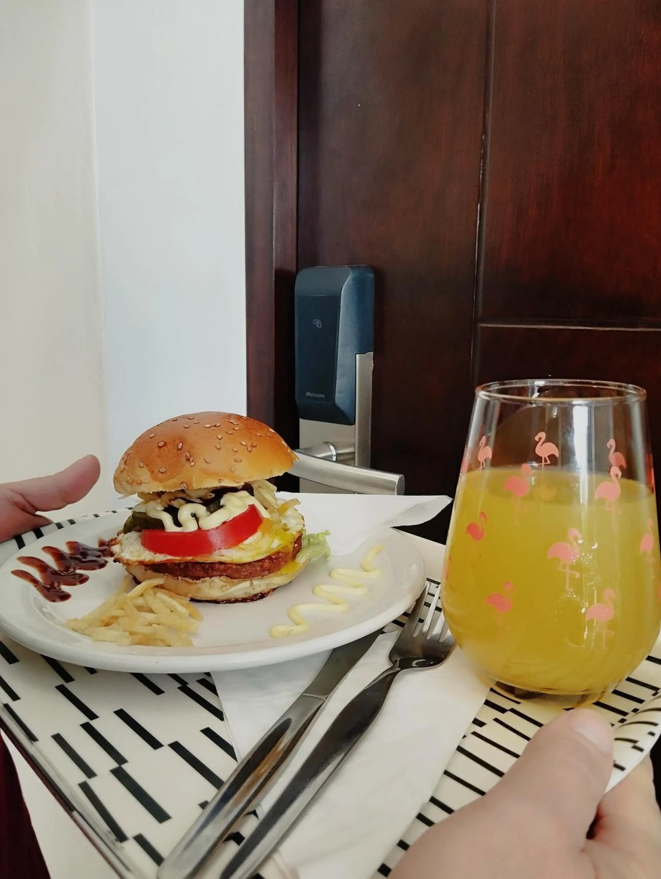 Food and drinks in Manantial Hostal No.004