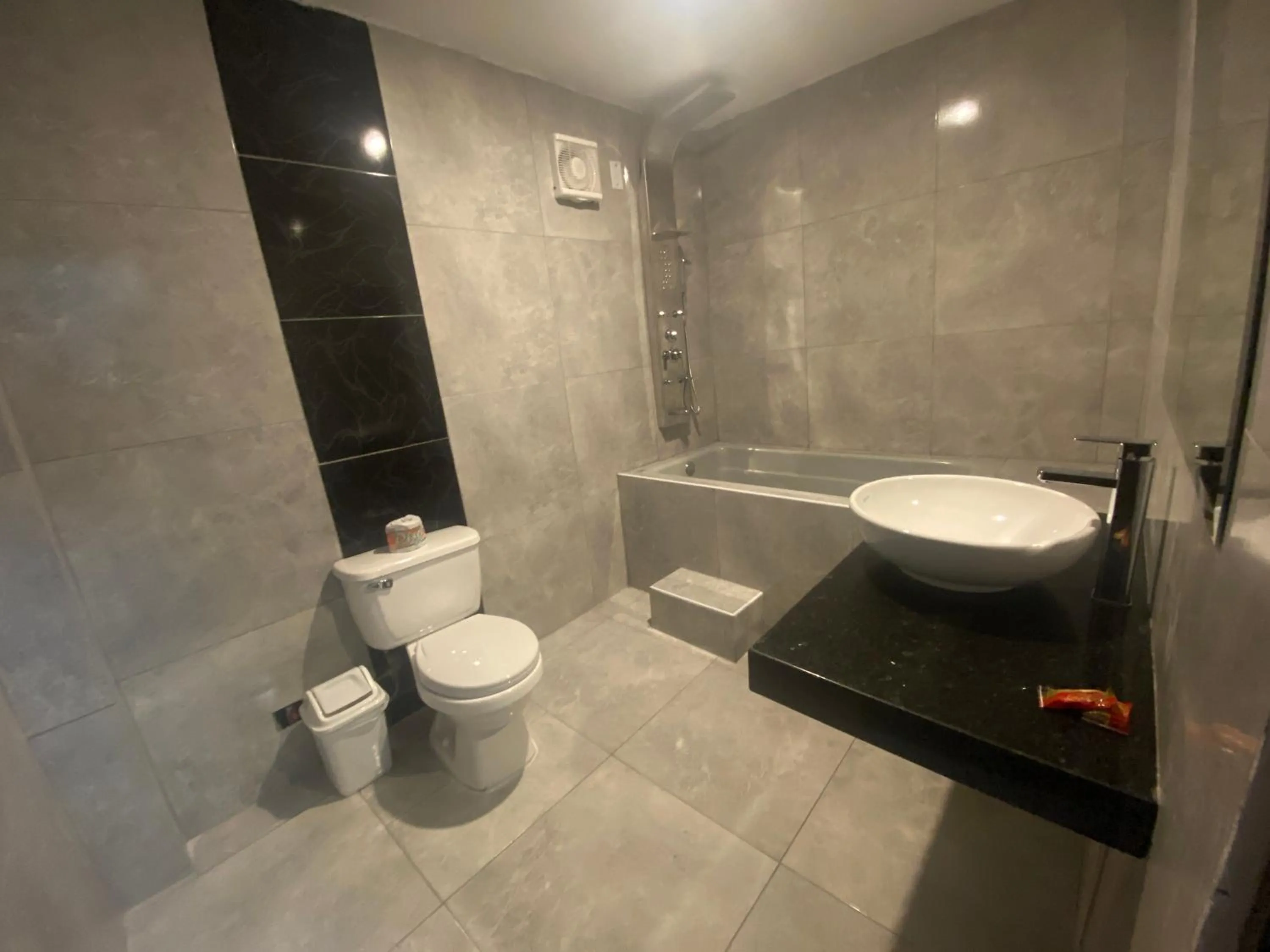 Shower in Manantial Hostal No.004