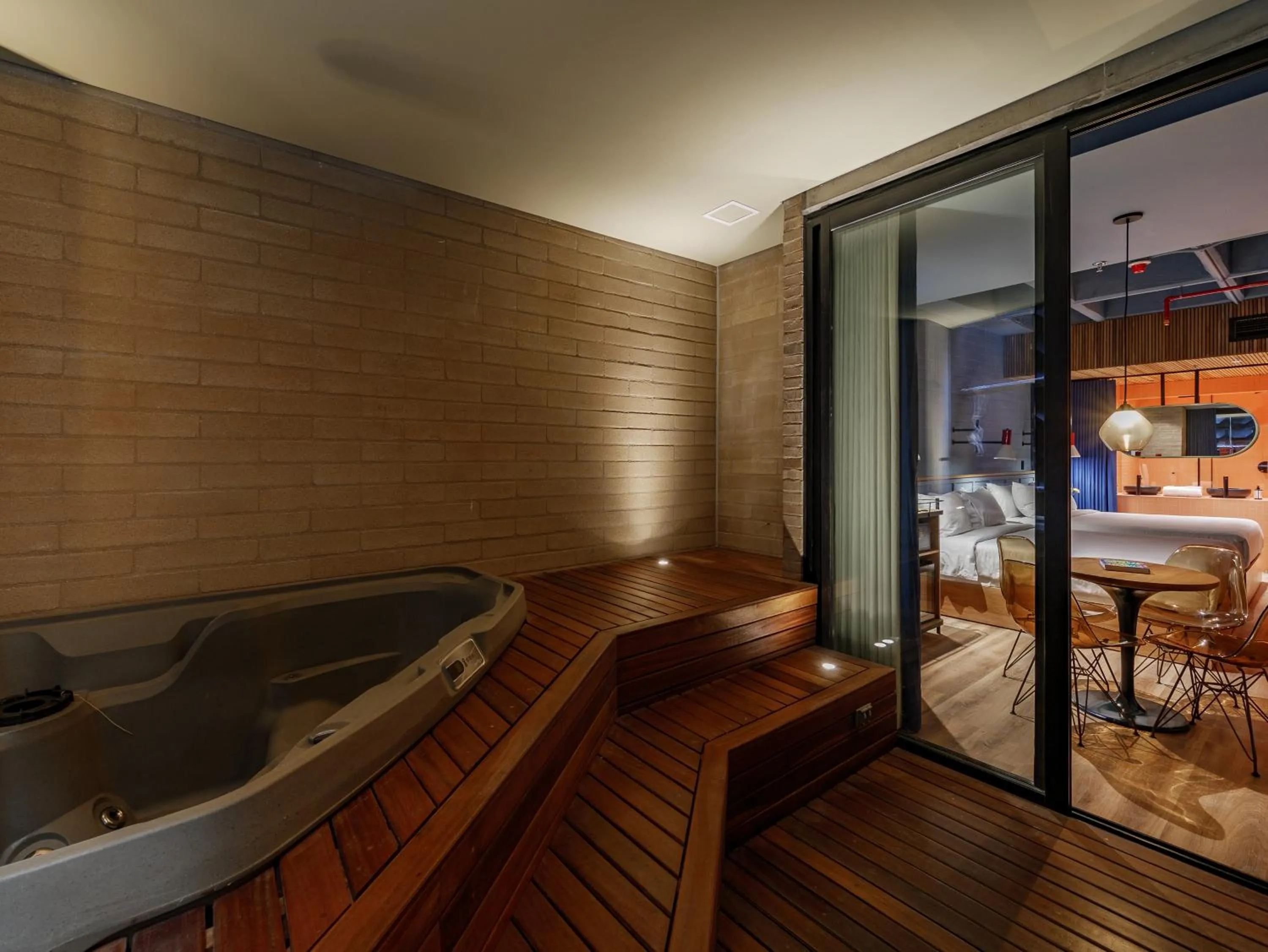 Hot Tub in The Somos Bold Hotel