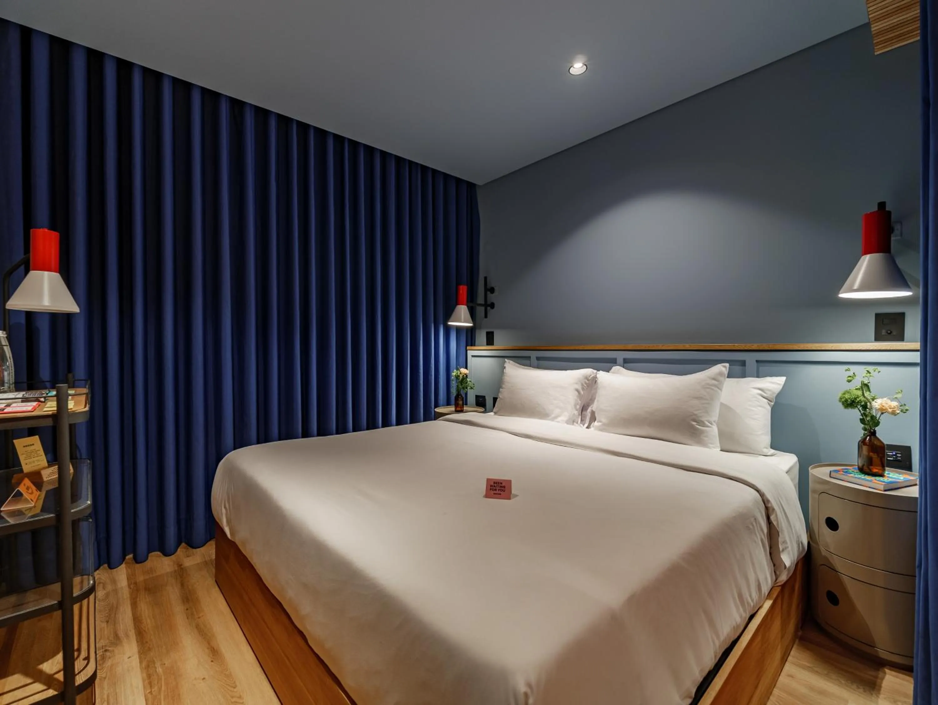 Bed in The Somos Bold Hotel