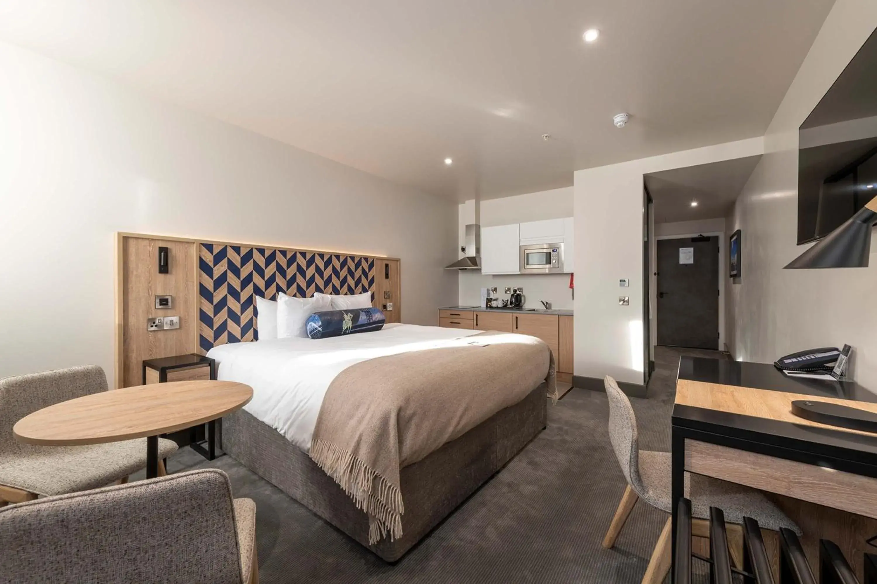 Studio, 1 Super King Bed, Kitchenette in Sandman Signature Glasgow Hotel Studio, 1 Super King Bed, Kitchenette in Sandman Signature Glasgow Hotel