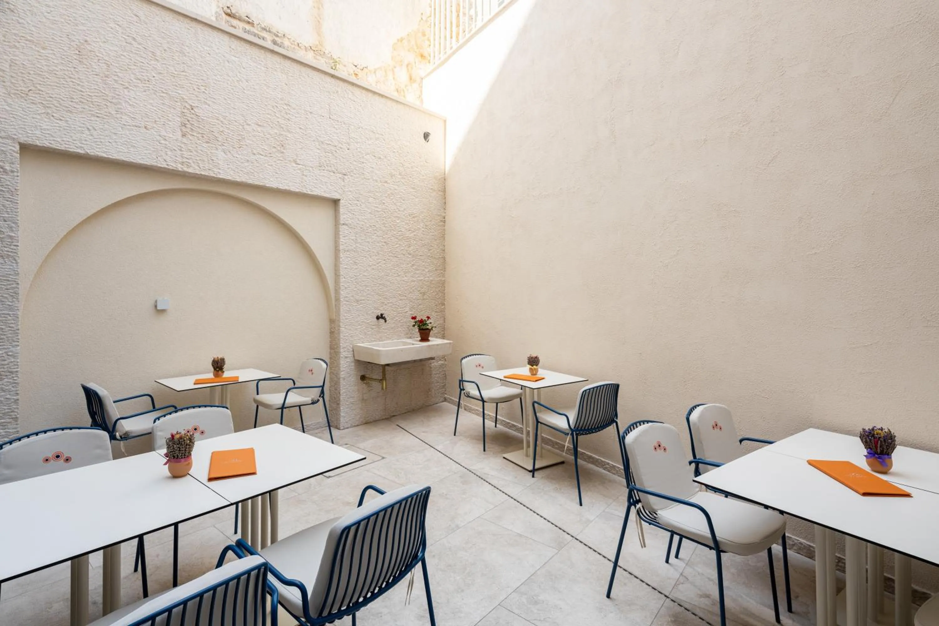 Restaurant/places to eat in Emotheo Heritage Hotel