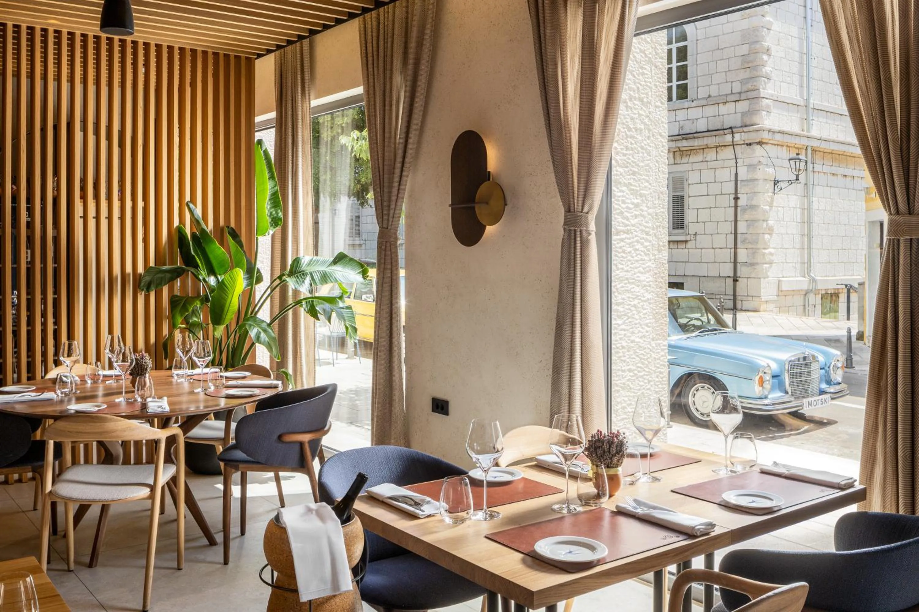 Restaurant/places to eat in Emotheo Heritage Hotel