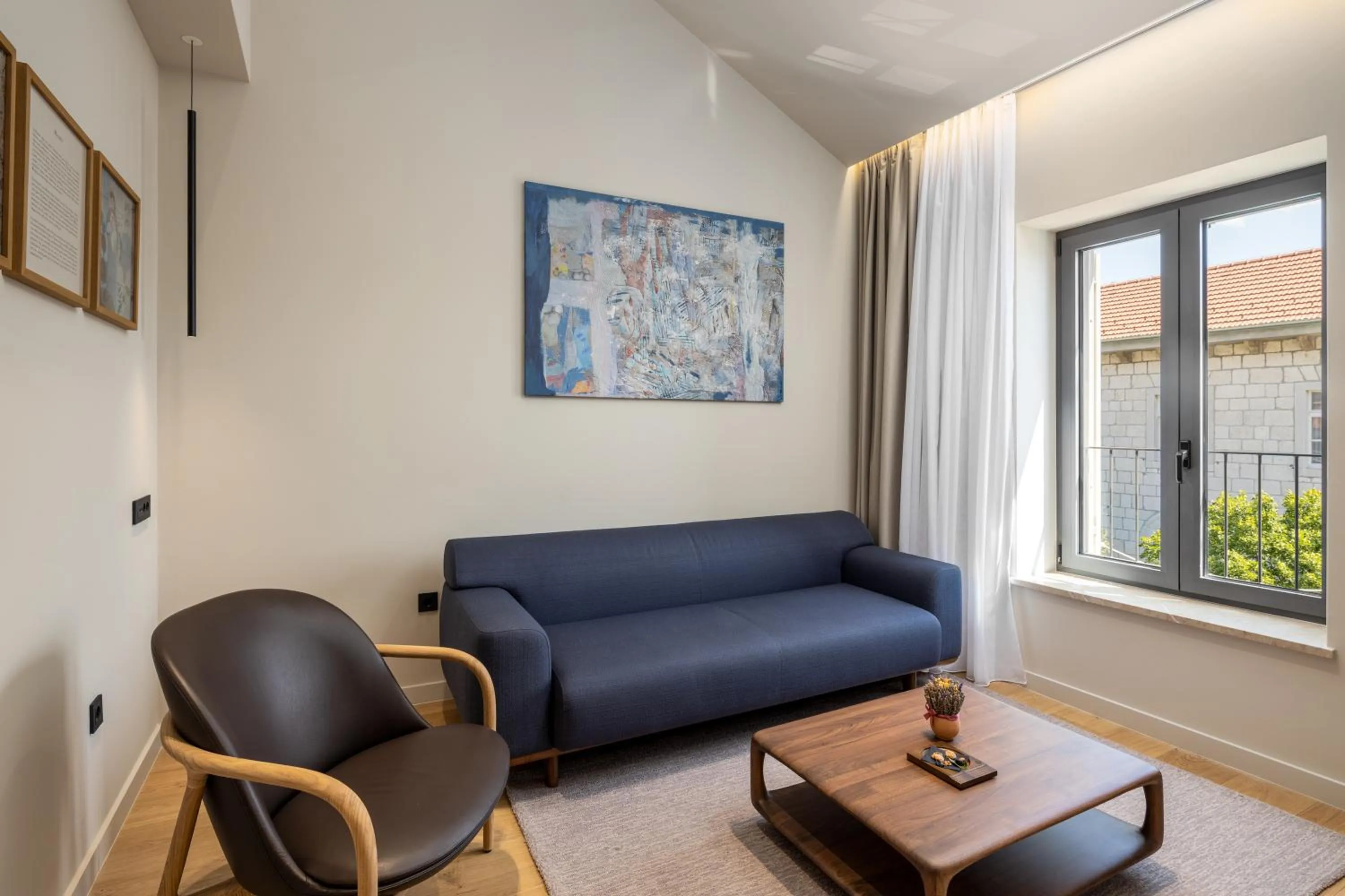 Living room in Emotheo Heritage Hotel