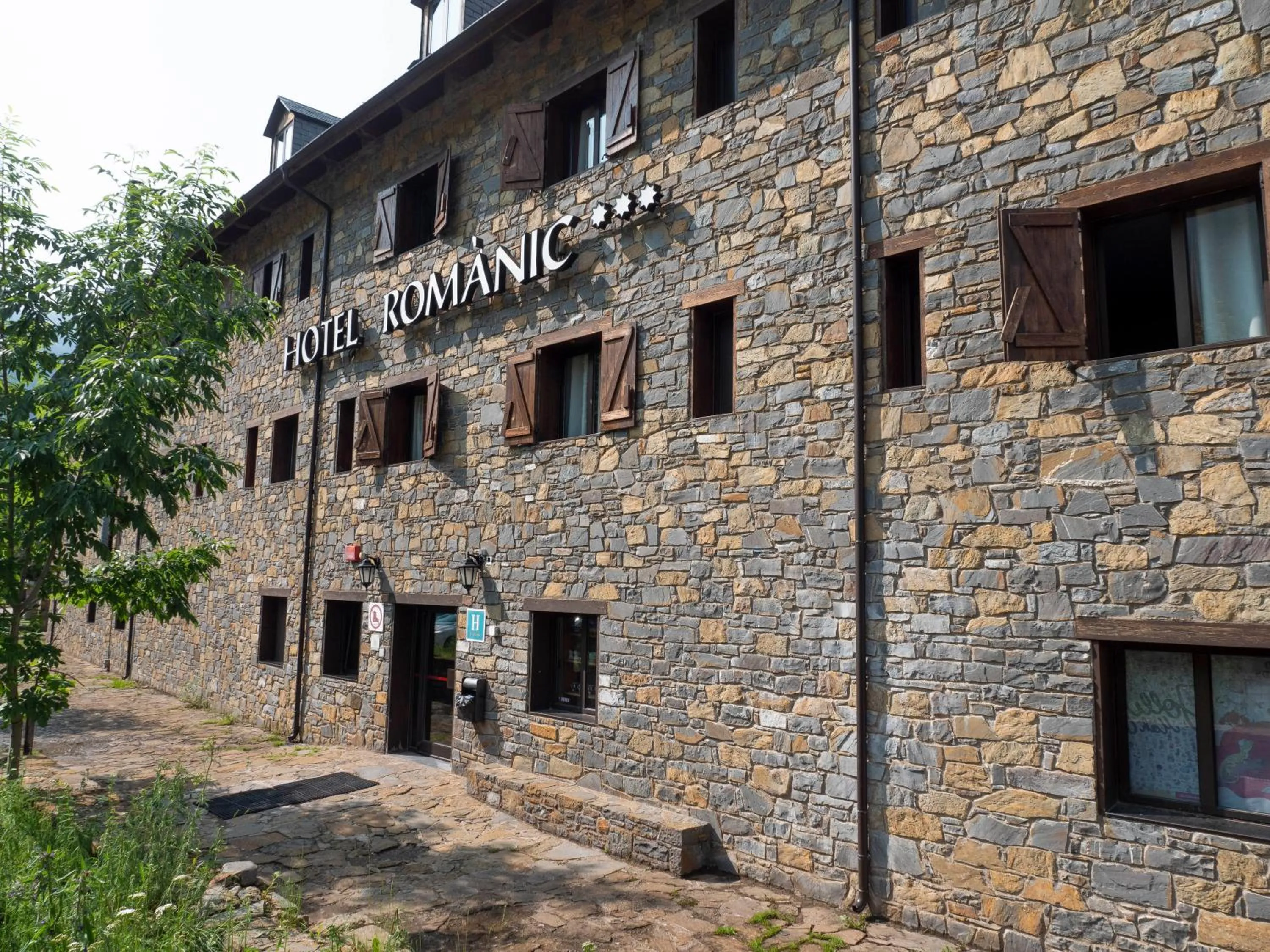 Property building in Hotel Romànic