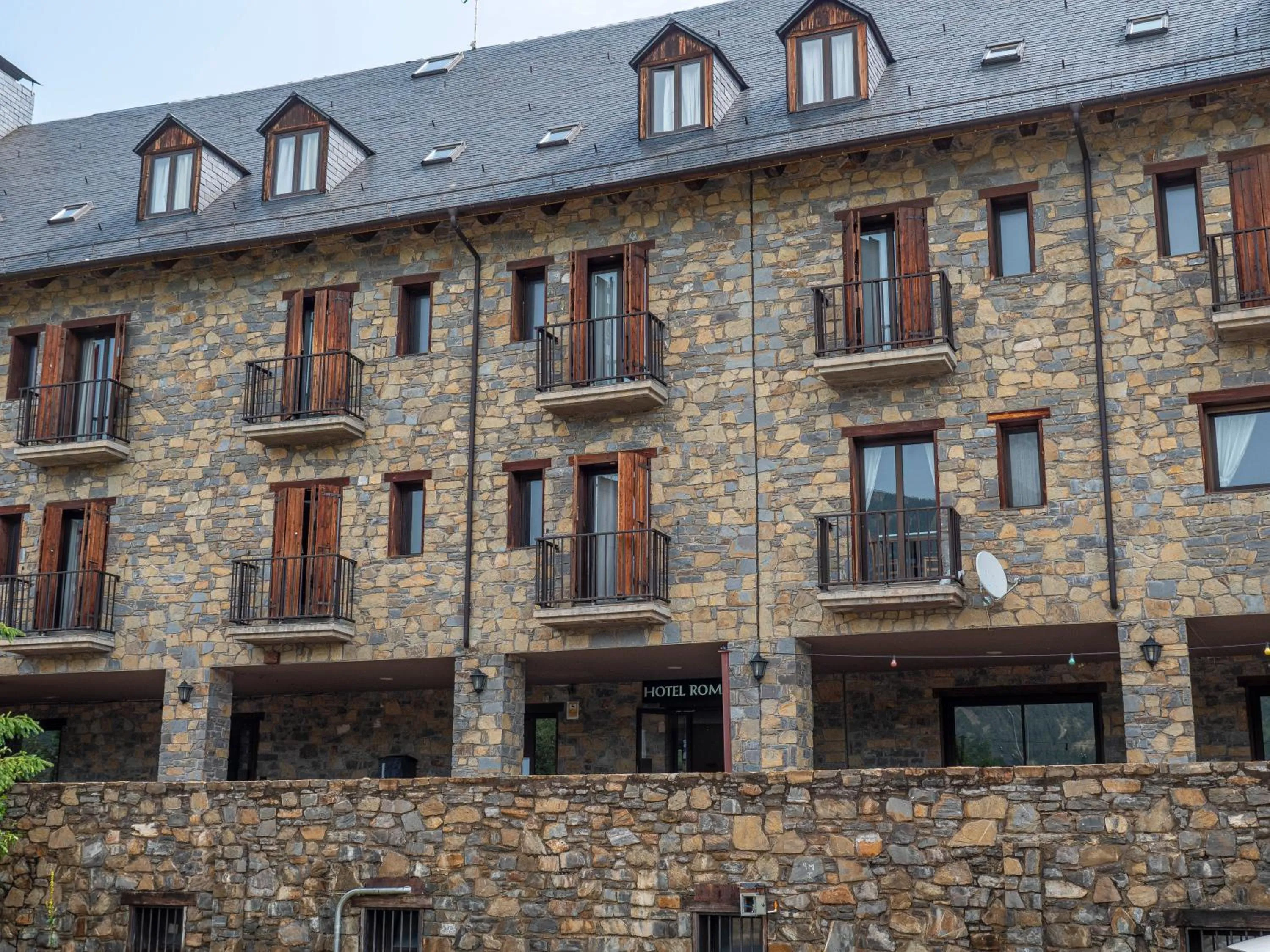 Property building in Hotel Romànic